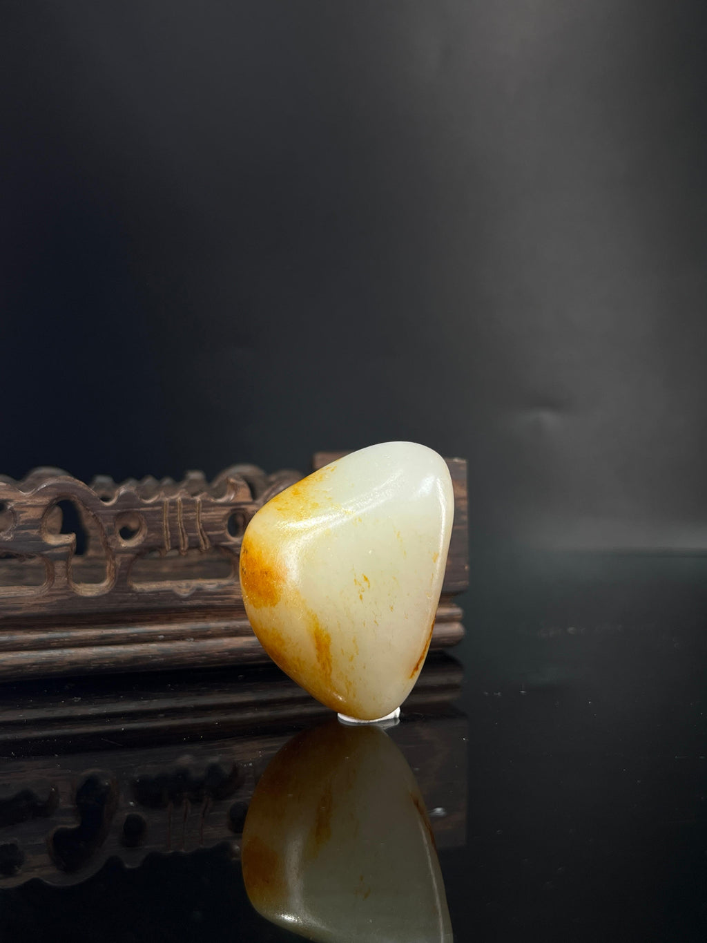 新疆和田白玉洒金皮籽料原石（yc240468）