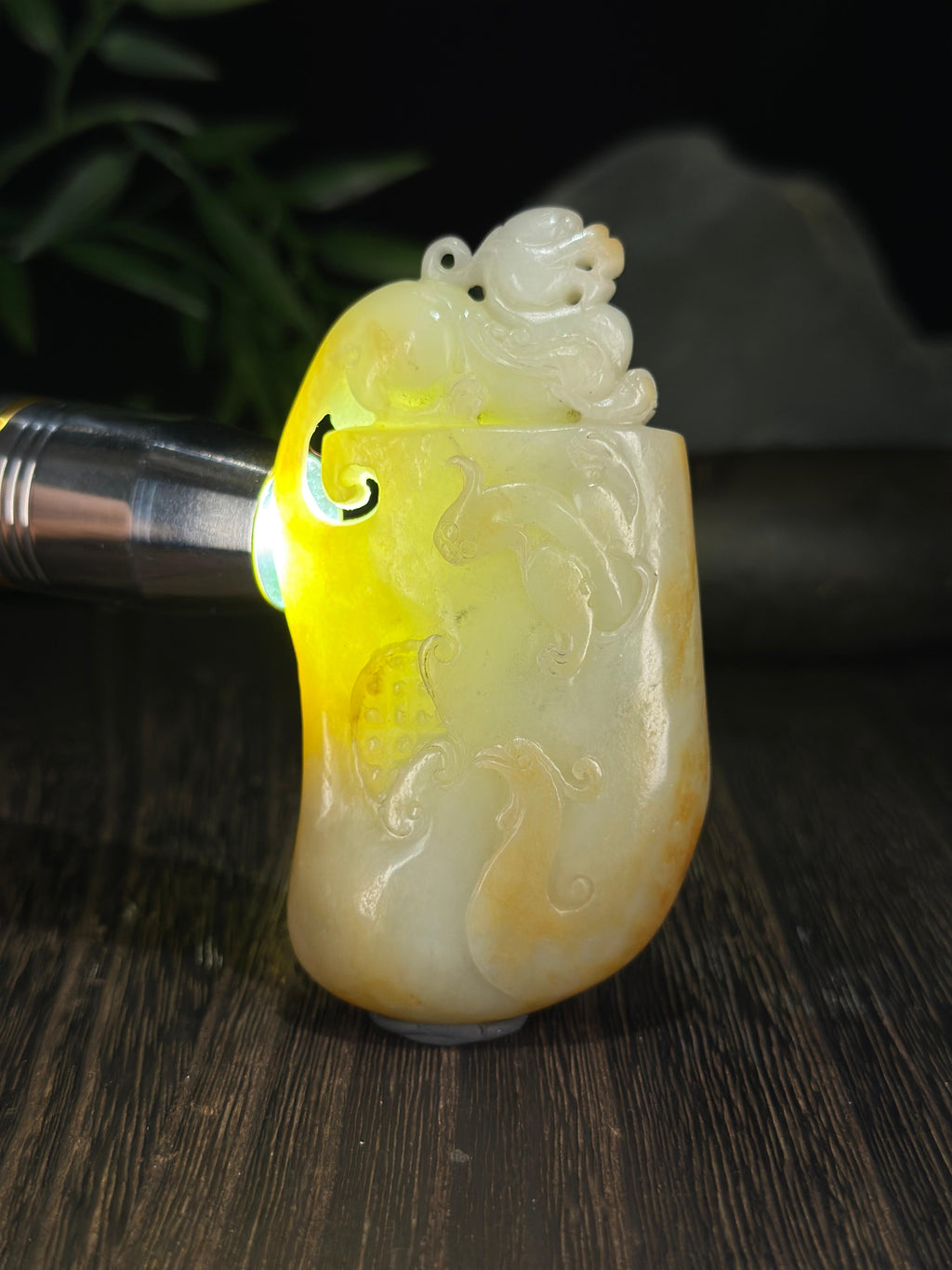 新疆和田玉白玉洒金品籽料龙凤貔貅手把件（yc714027）