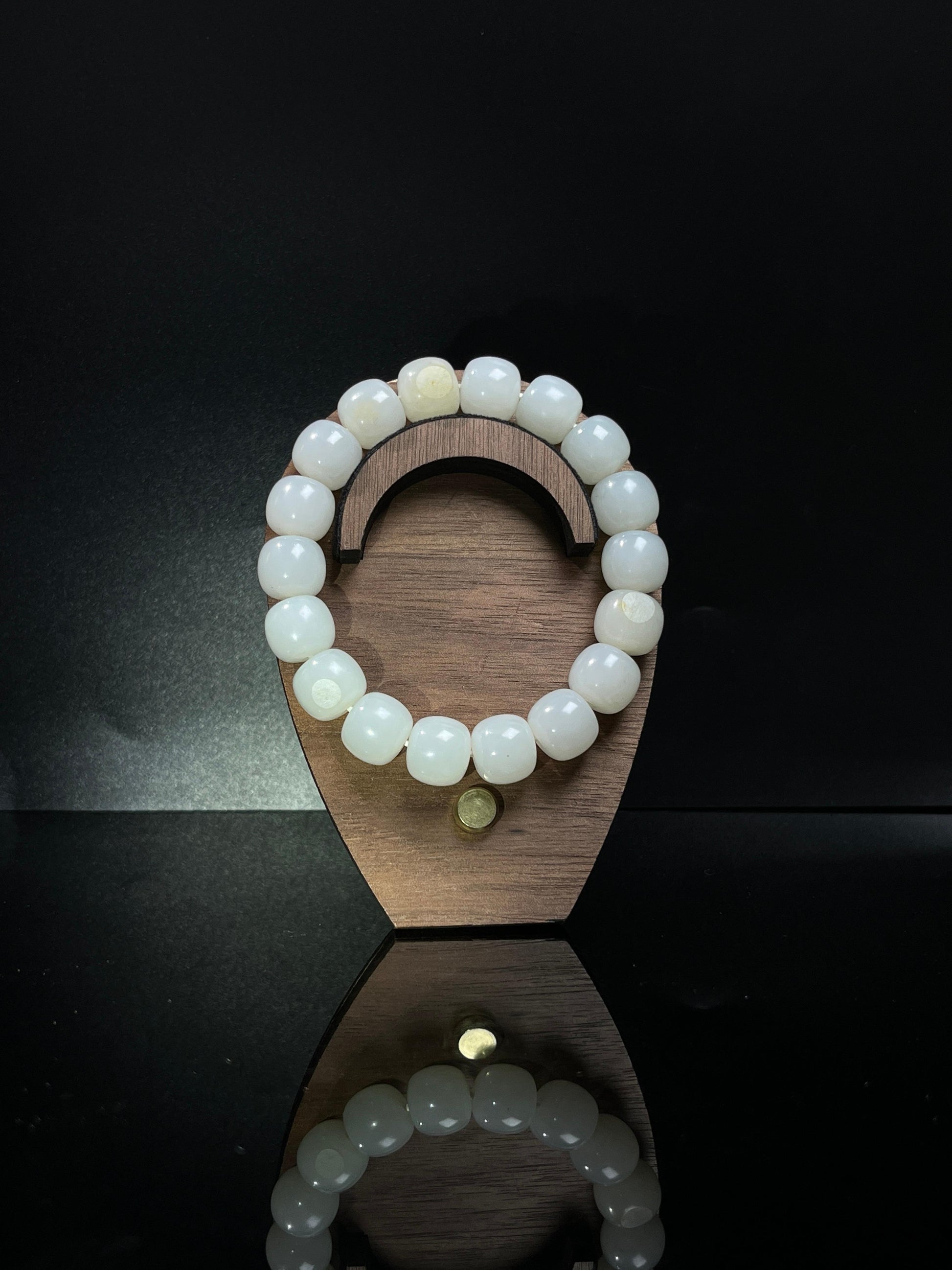 新疆和田玉籽料羊脂白玉手串（yc240706）