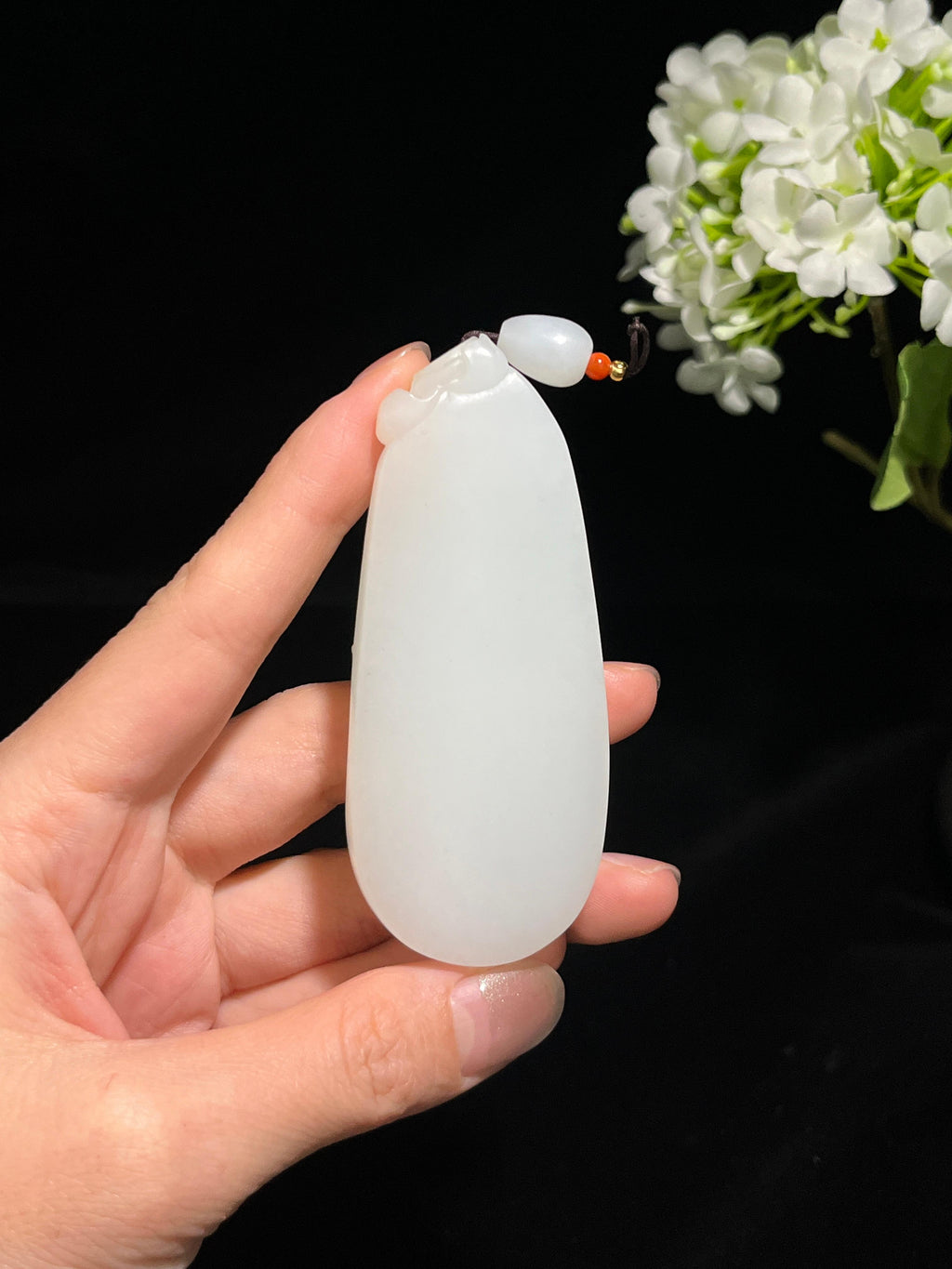 和田玉籽料雕刻“文殊菩萨”带洒金皮挂件（yc250454）