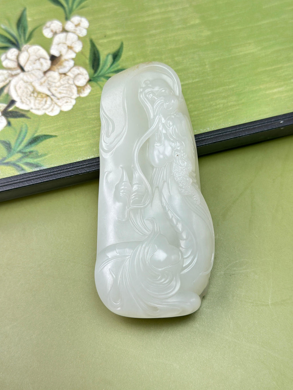 臻品新疆和田玉白玉籽料龙挂件（yc765478）