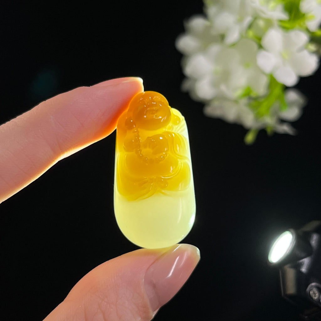 和田玉且末糖白“怡然自乐”弥勒佛挂件（yc296578）