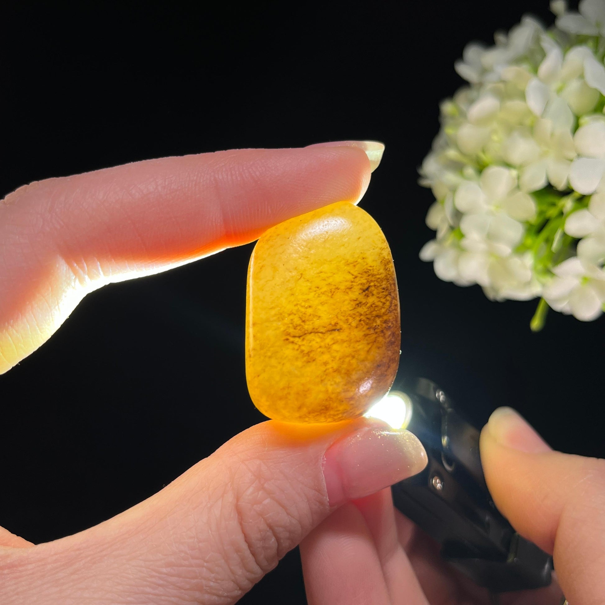 和田玉青白玉“松烟栖玉”黄皮秋梨皮籽料（yc350313）