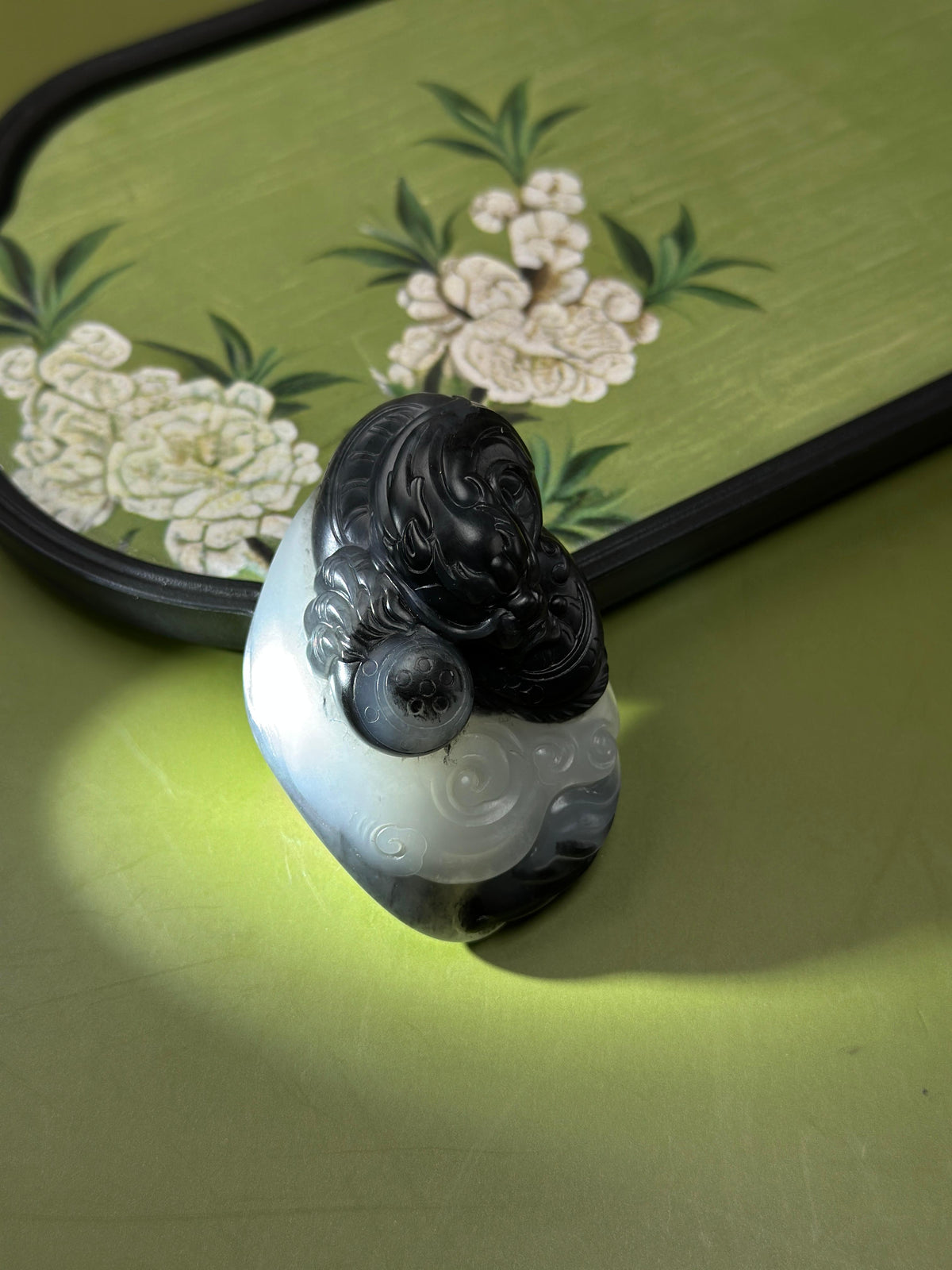 珍品新疆和田玉青花籽料祥龙挂件（yc765398）