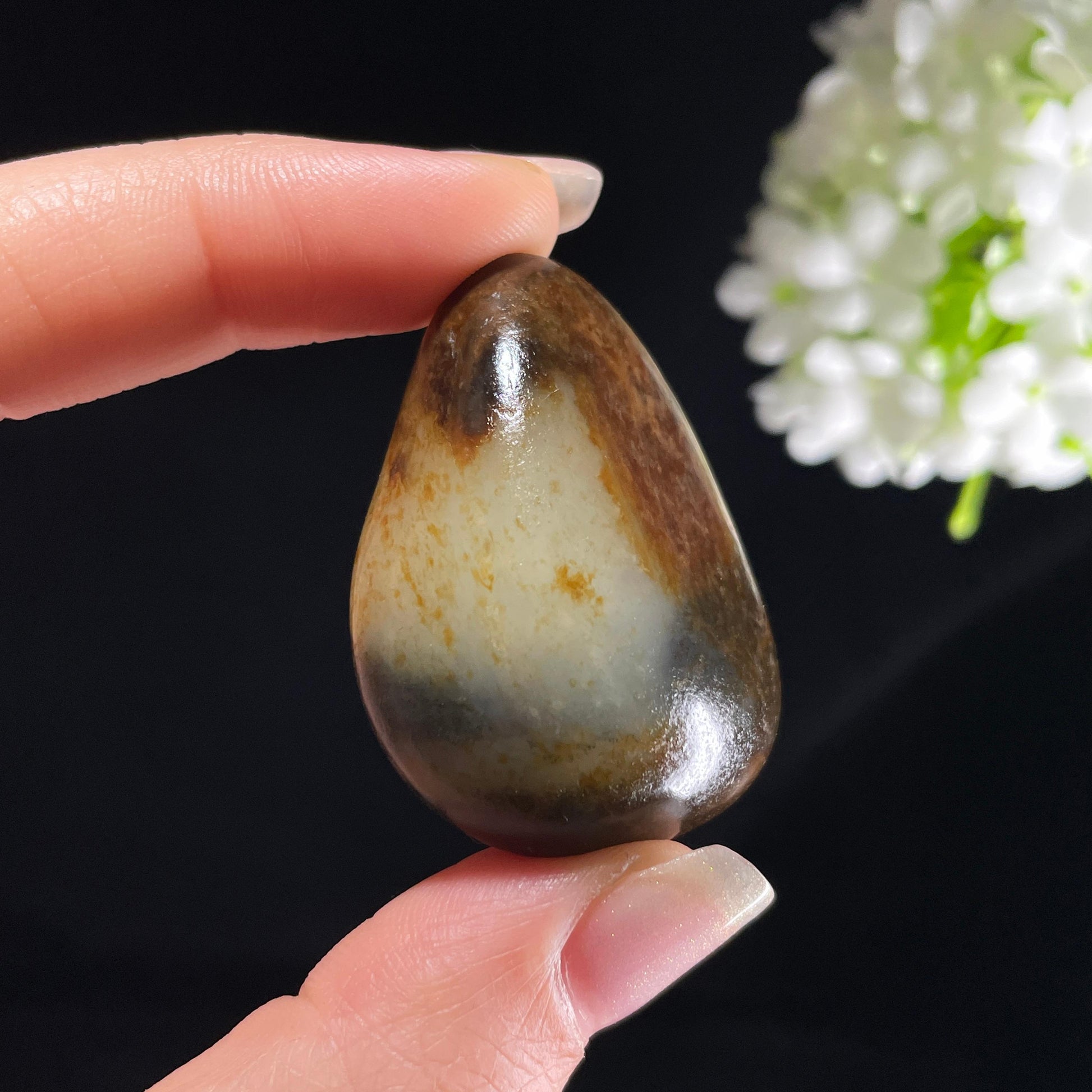 和田玉青花“烟褐凝墨”秋梨皮籽料（yc394215）