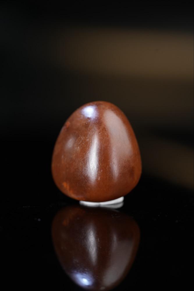 新疆和田玉红沁精品籽料原石（yc250782）