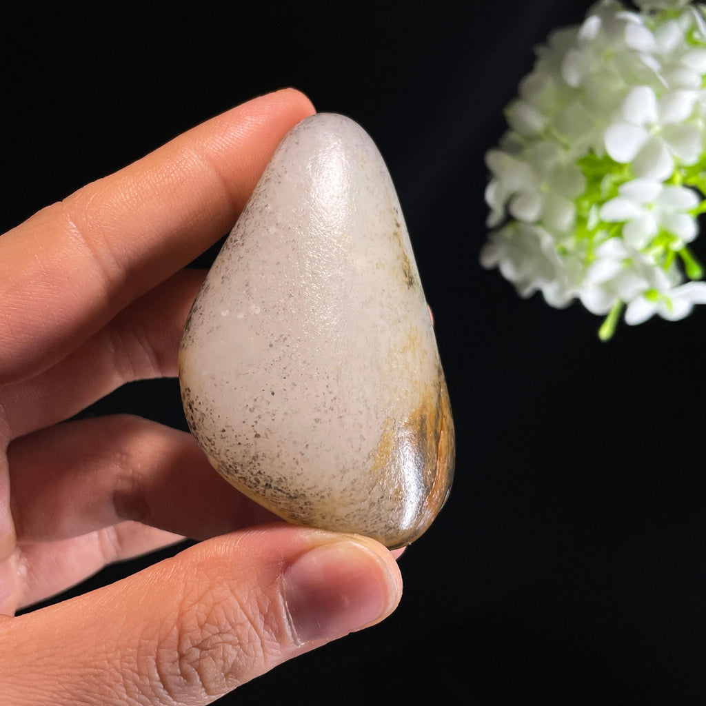 和田玉白玉“墨韵秋声”黄皮油库皮籽料（yc356020）