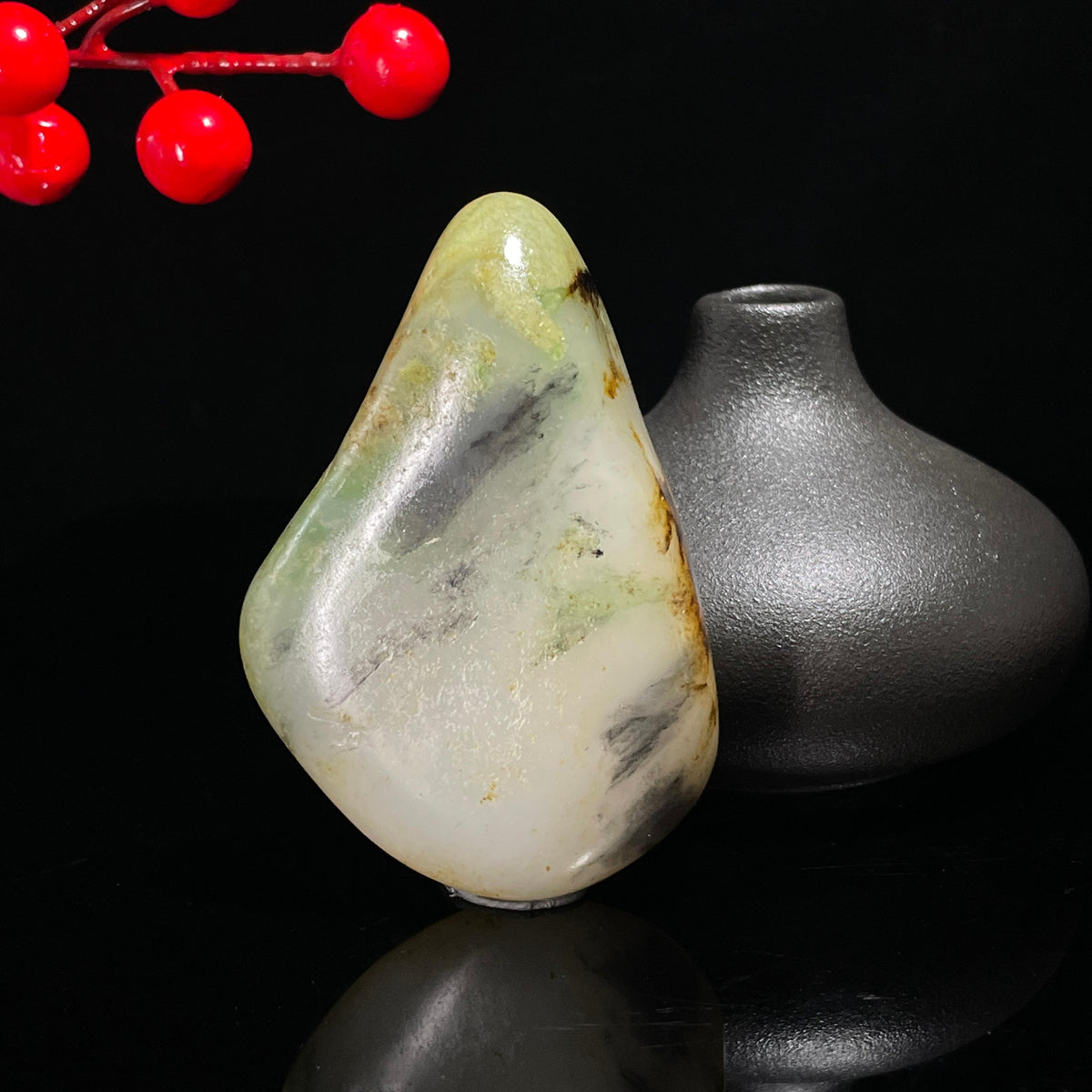 新疆和田玉“溪山四韵”带翠青花四色特色籽料（yc446231）