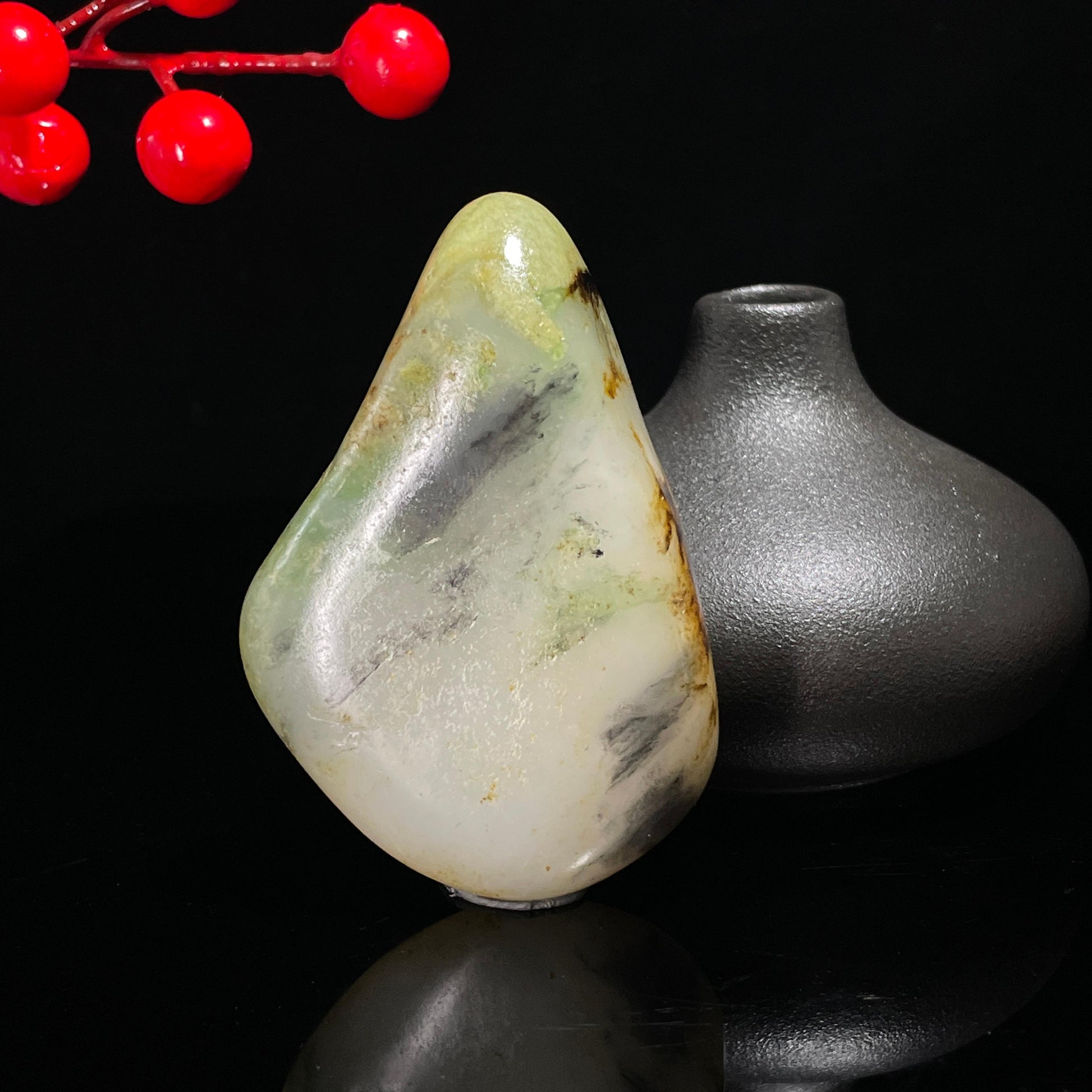 新疆和田玉“溪山四韵”带翠青花四色特色籽料（yc446231）