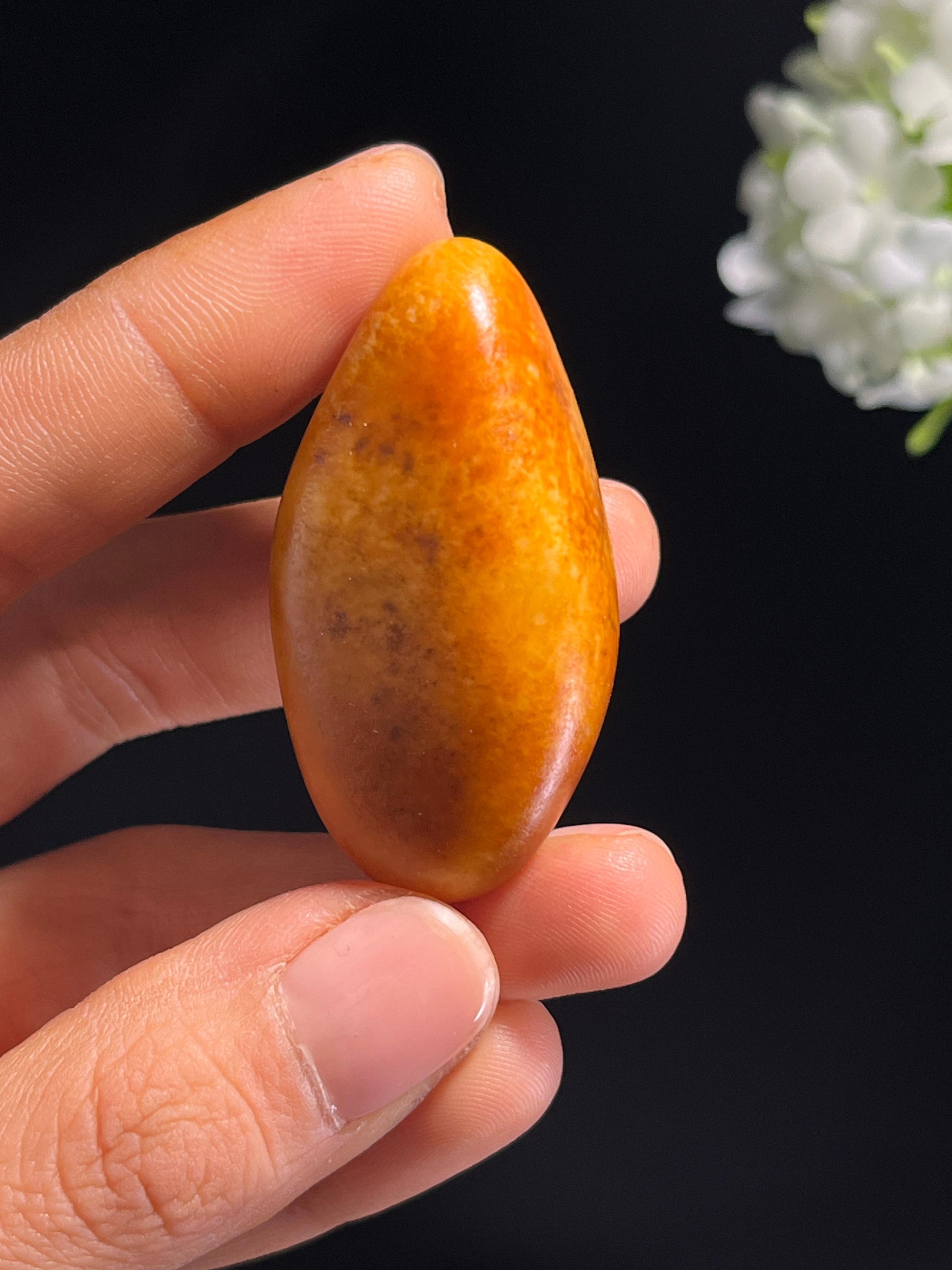 新疆天然和田玉黄沁籽料原石（yc263713）