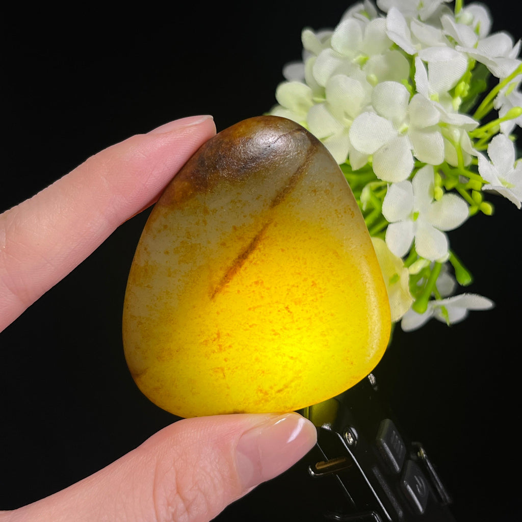 和田玉青白玉洒金黑红皮“秋山藏玉”籽料（yc305634）