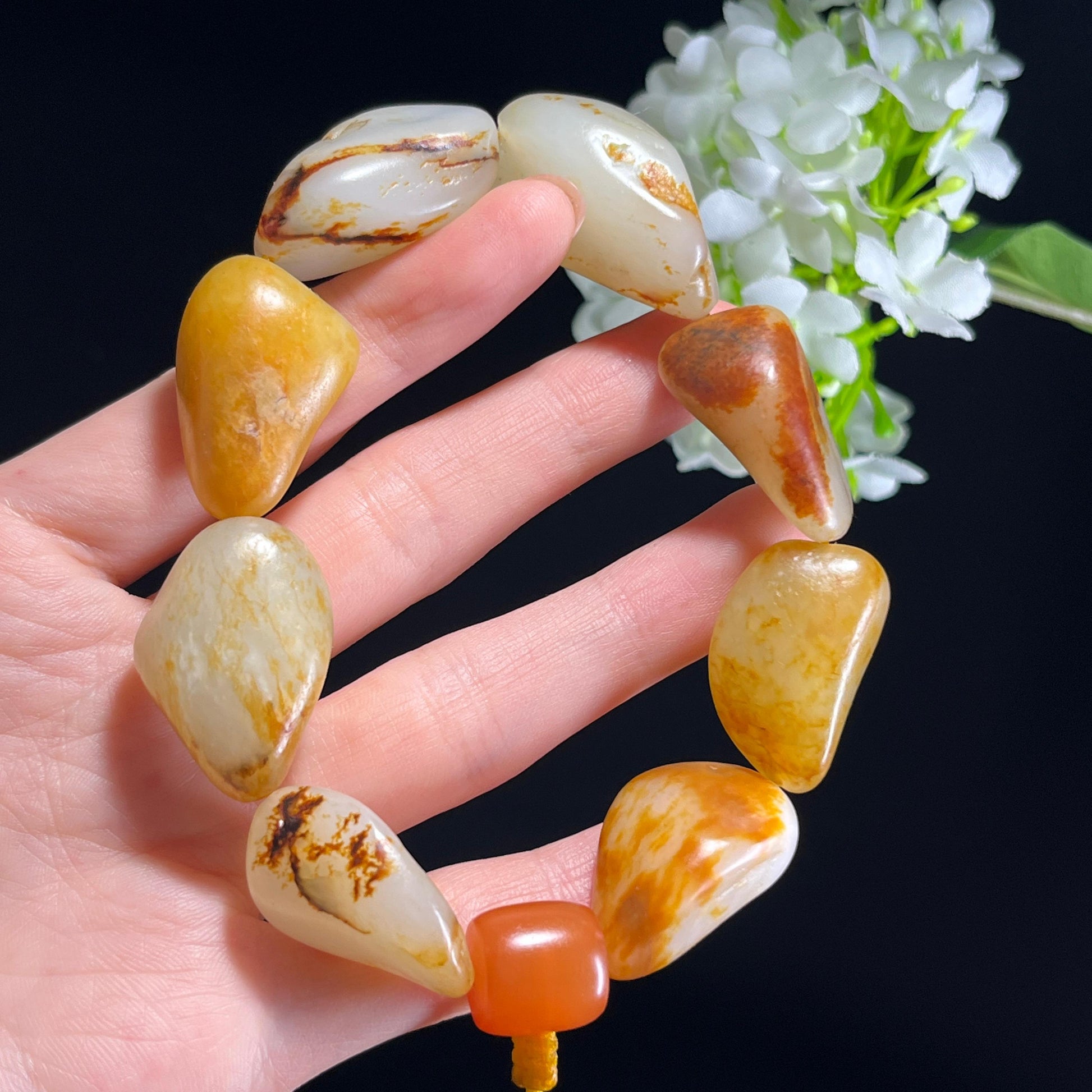 和田玉白玉红皮黄沁皮洒金皮籽料原籽手串（yc347376）