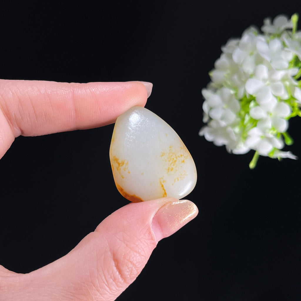和田玉白玉“金雨坠珠”红皮洒金皮籽料（yc350687）