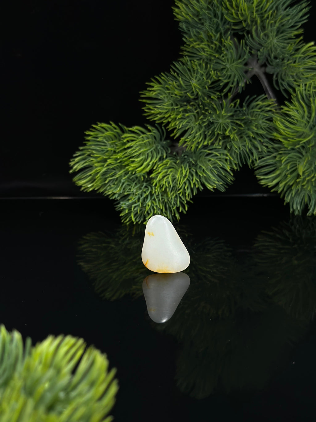 新疆和田玉白玉洒金皮精品三角形小籽（yc505034）