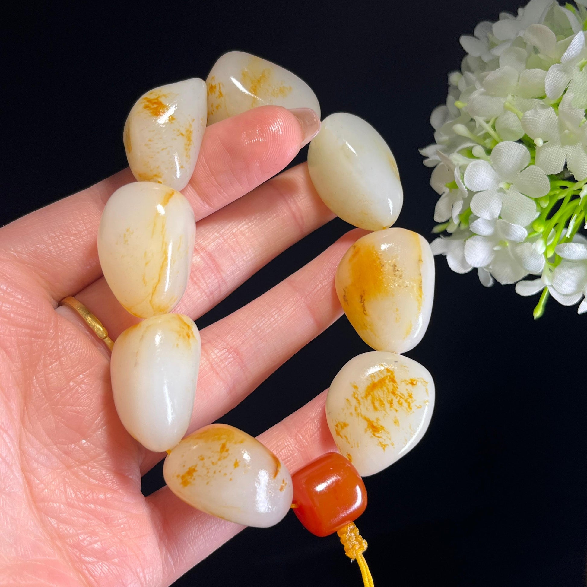 和田玉白玉洒金皮籽料原籽手串（yc345892）