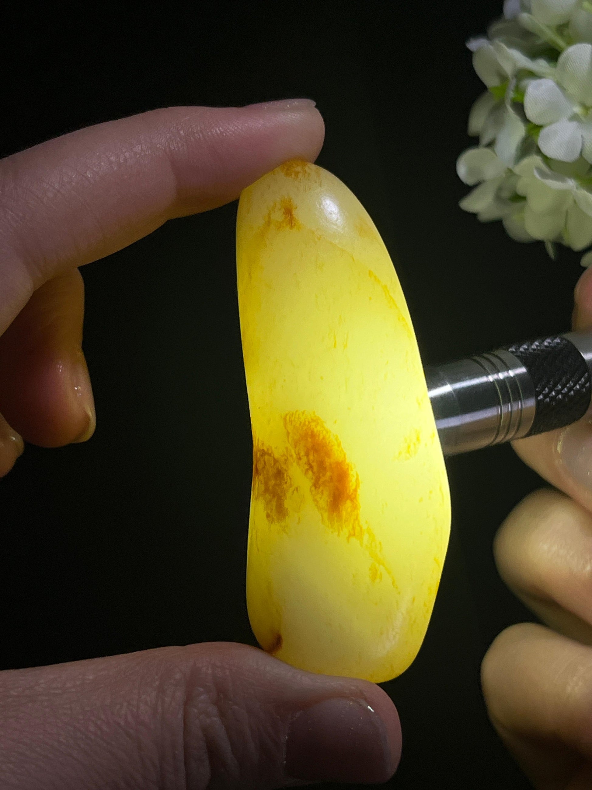 和田玉收藏级聚红洒金皮籽料原石（yc262838）