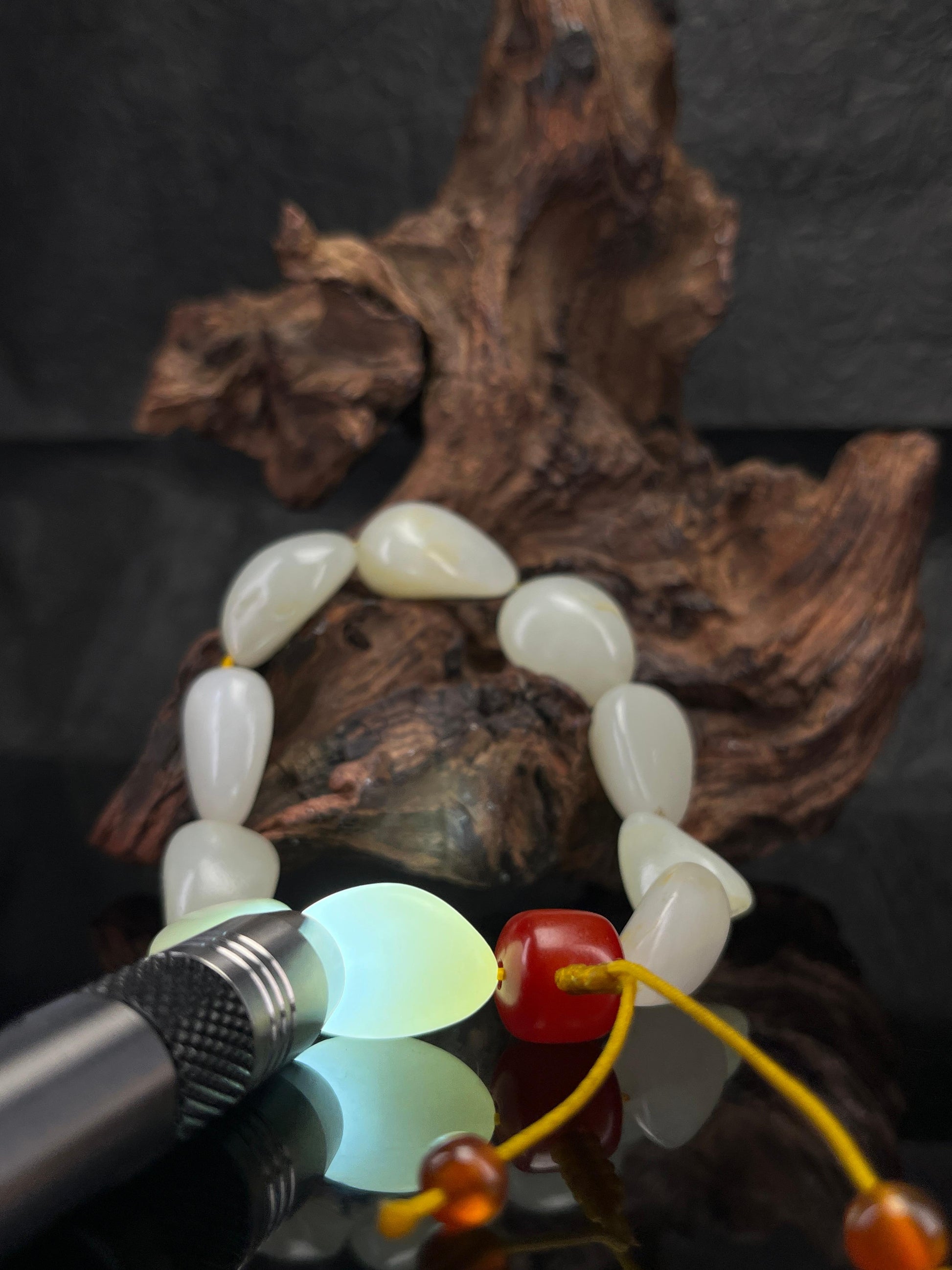 新疆和田玉天然籽料原石手串原籽原皮（yc232496）