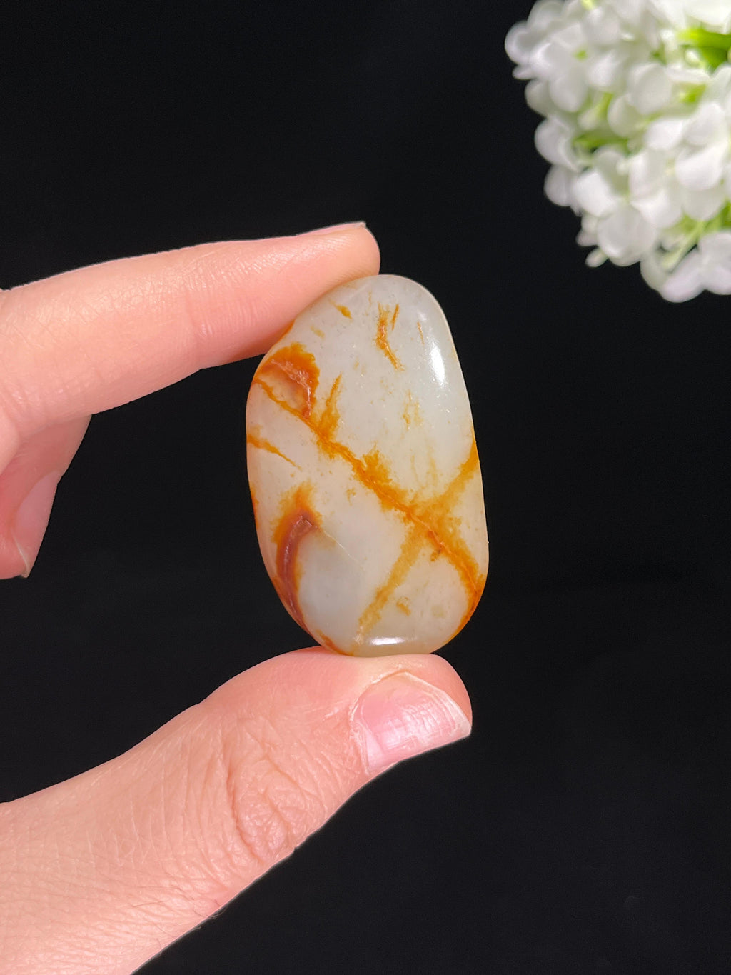 和田玉意境红皮籽料原石精品挂件（yc258662）