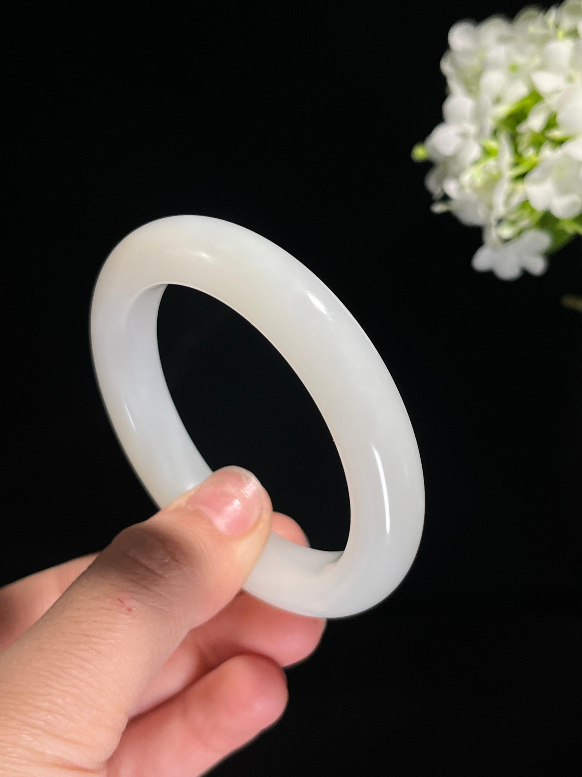 新疆天然和田玉羊脂白玉手镯精品10（卡56）（yc258390）