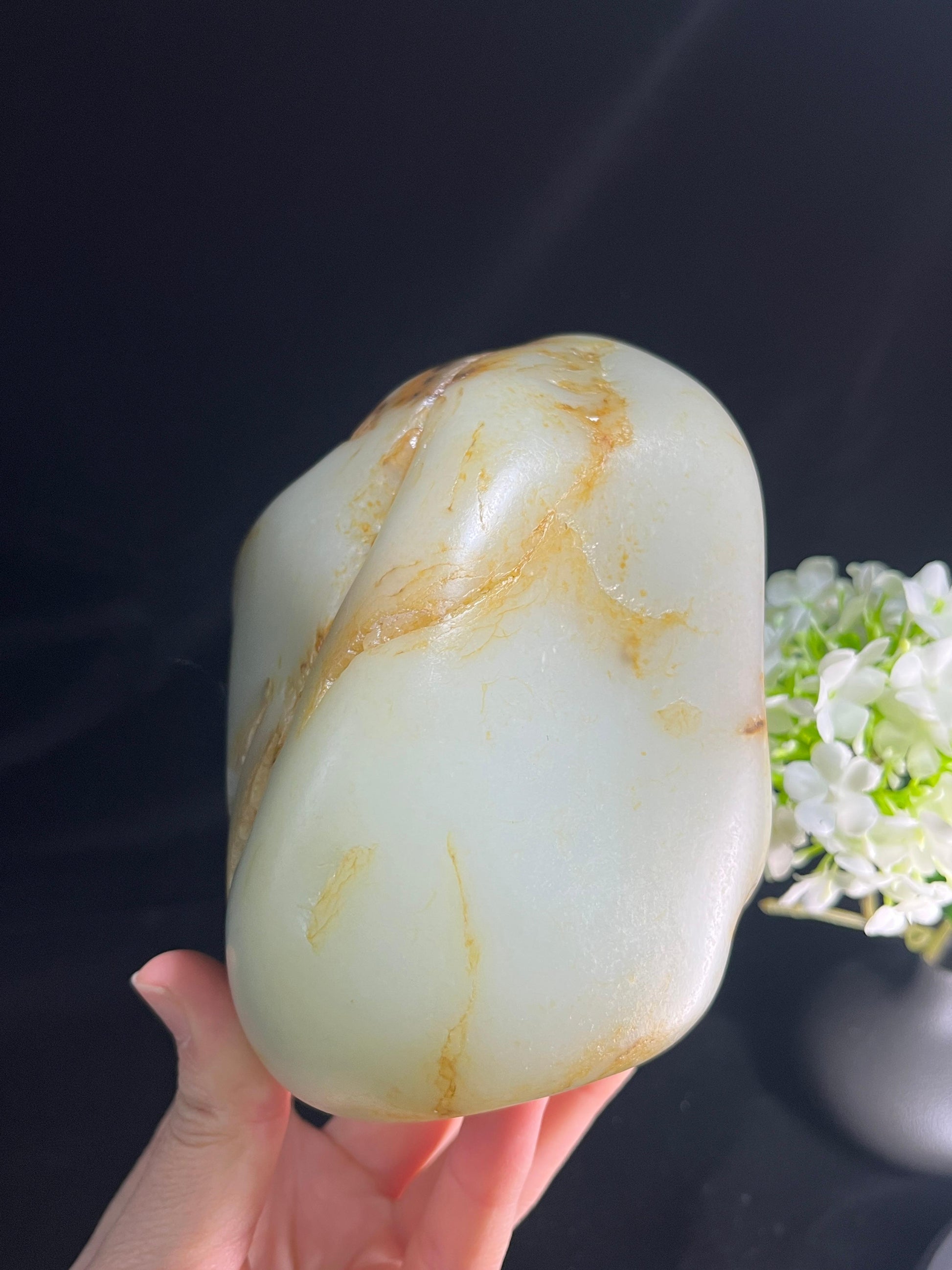 新疆和田玉收藏级聚红皮籽料原石（yc253263）