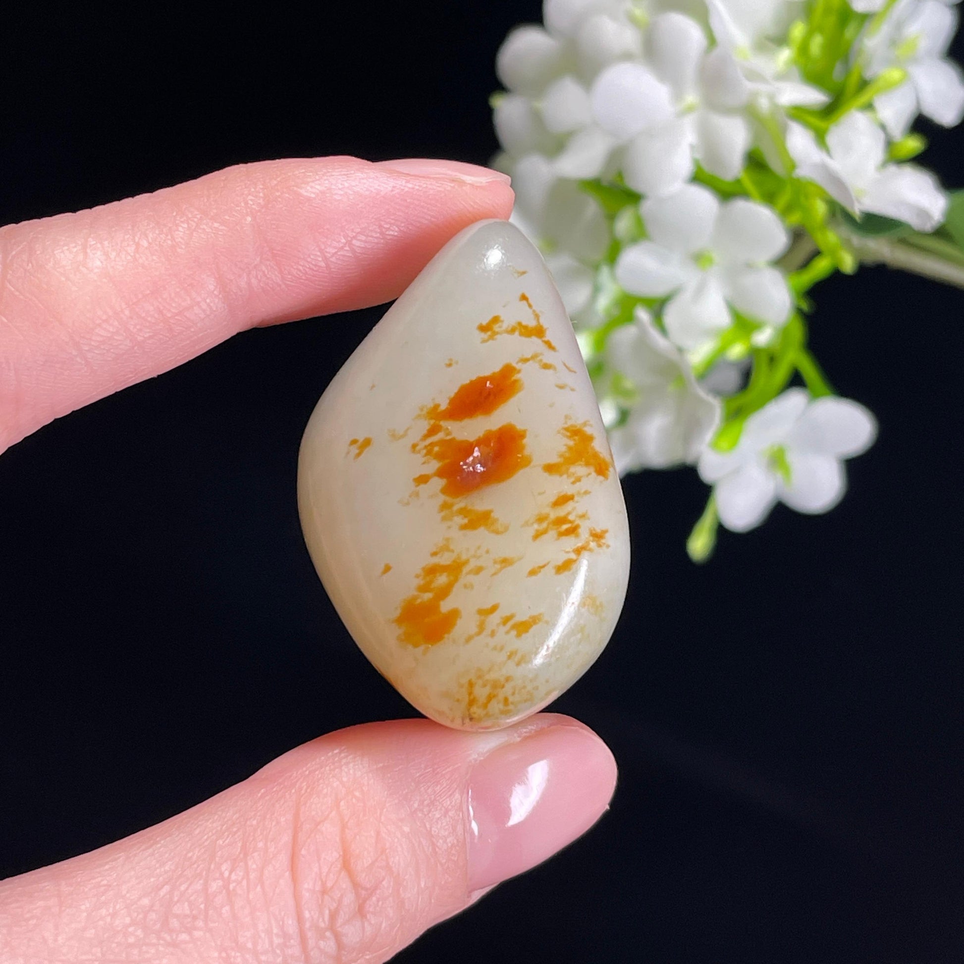和田玉青白玉“云蒸霞蔚”聚红皮籽料（yc330400）