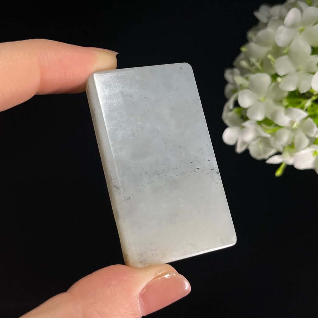 和田玉带墨青花“云深楼阁”籽料雕刻挂件（yc284635）