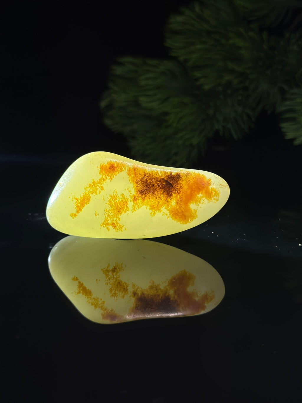 新疆和田玉白玉特色虎形红皮臻品挂件手把两用籽（yc504736）