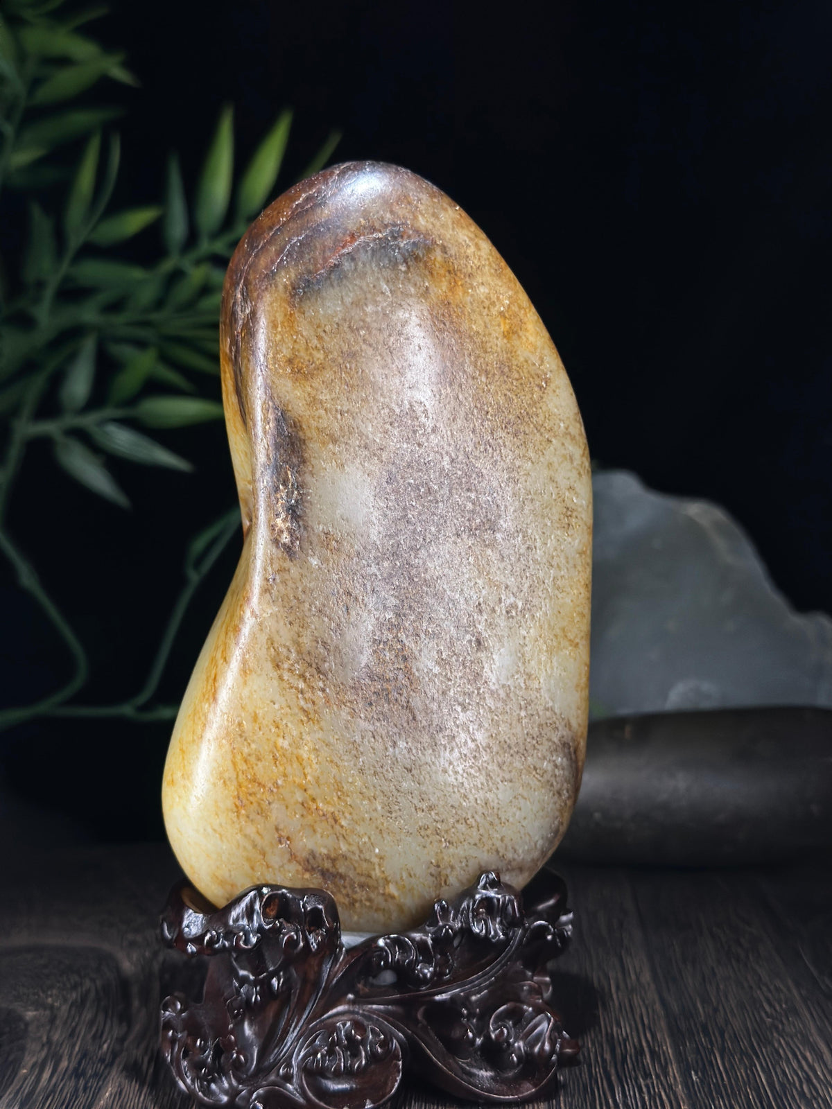 新疆和田玉高青白秋梨皮籽料（yc712325）
