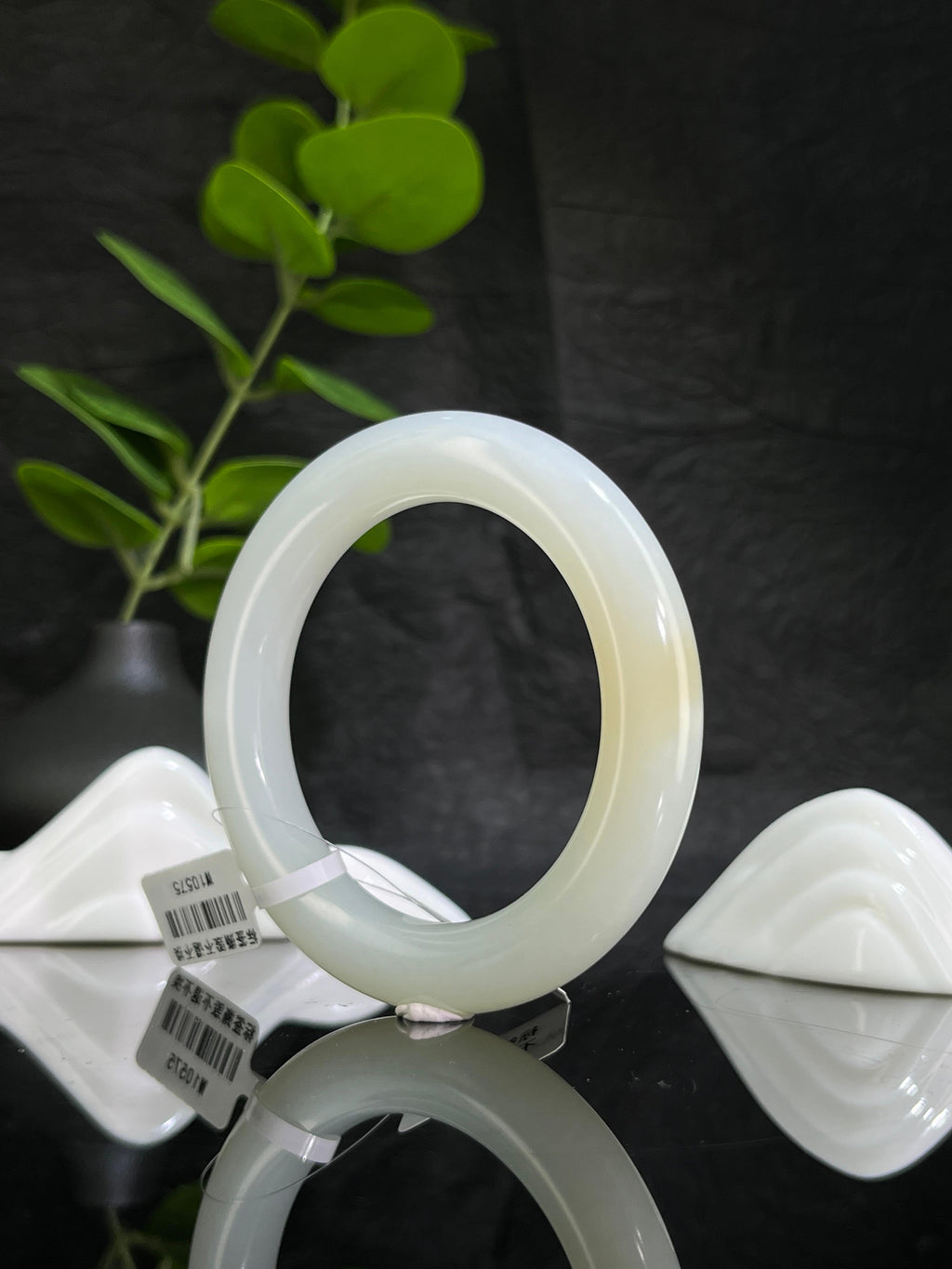 新疆和田玉且末高青白玉手镯（54卡）（yc231977）