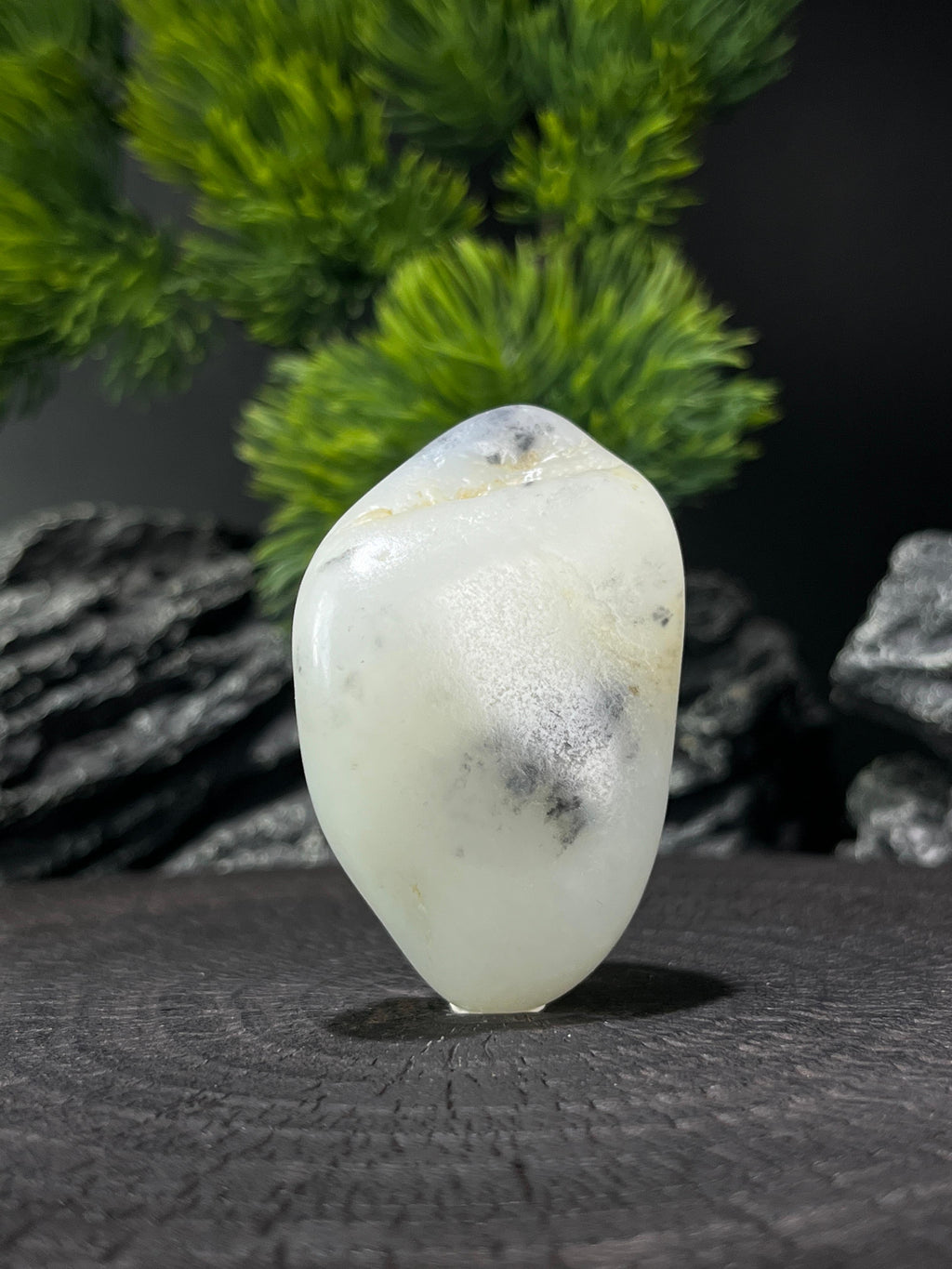 和田玉白玉青花籽料原石挂坠（yc224581）