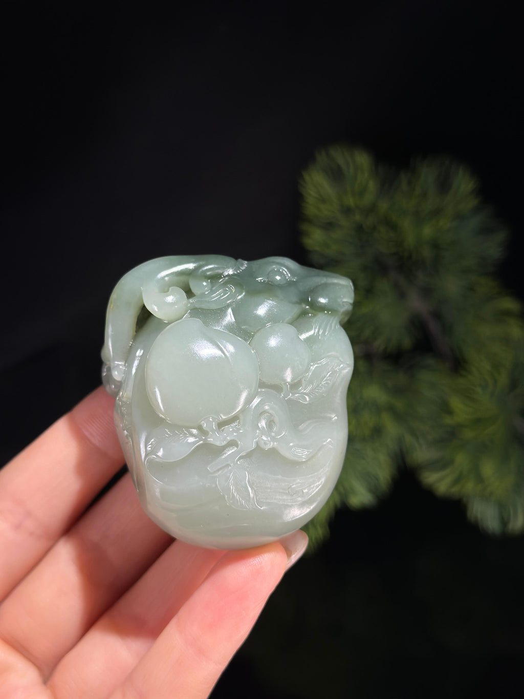 新疆和田玉青白玉籽料福禄寿灵鹿献桃精品手把件（yc489694）