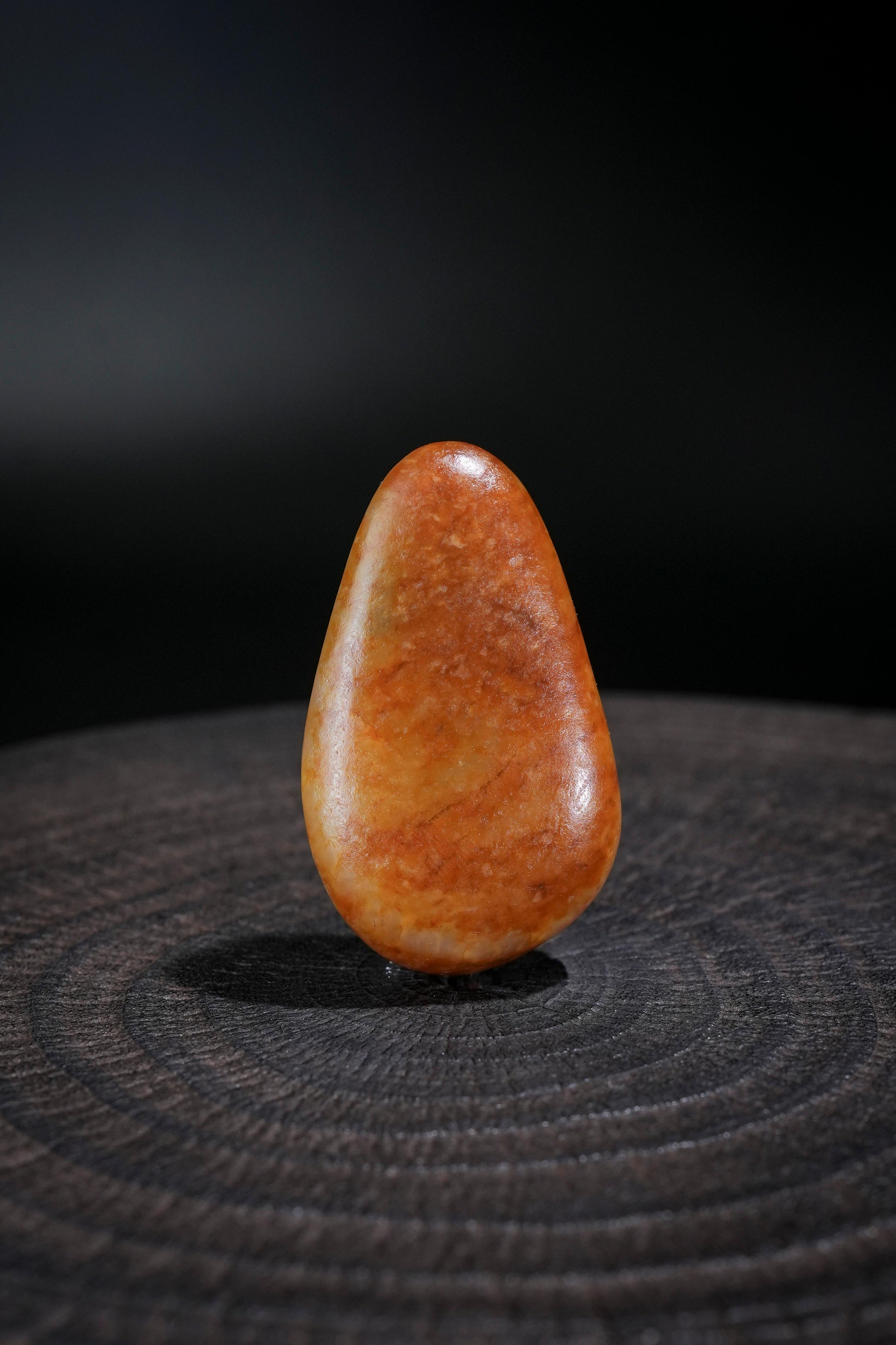 和田玉——聚红皮水滴型籽料yc182861
