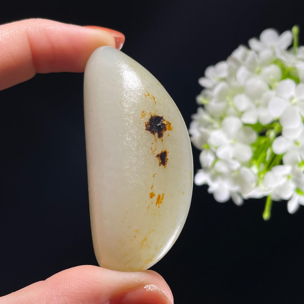 和田玉青白玉“山水入玉”洒金聚黑皮籽料（yc317770）