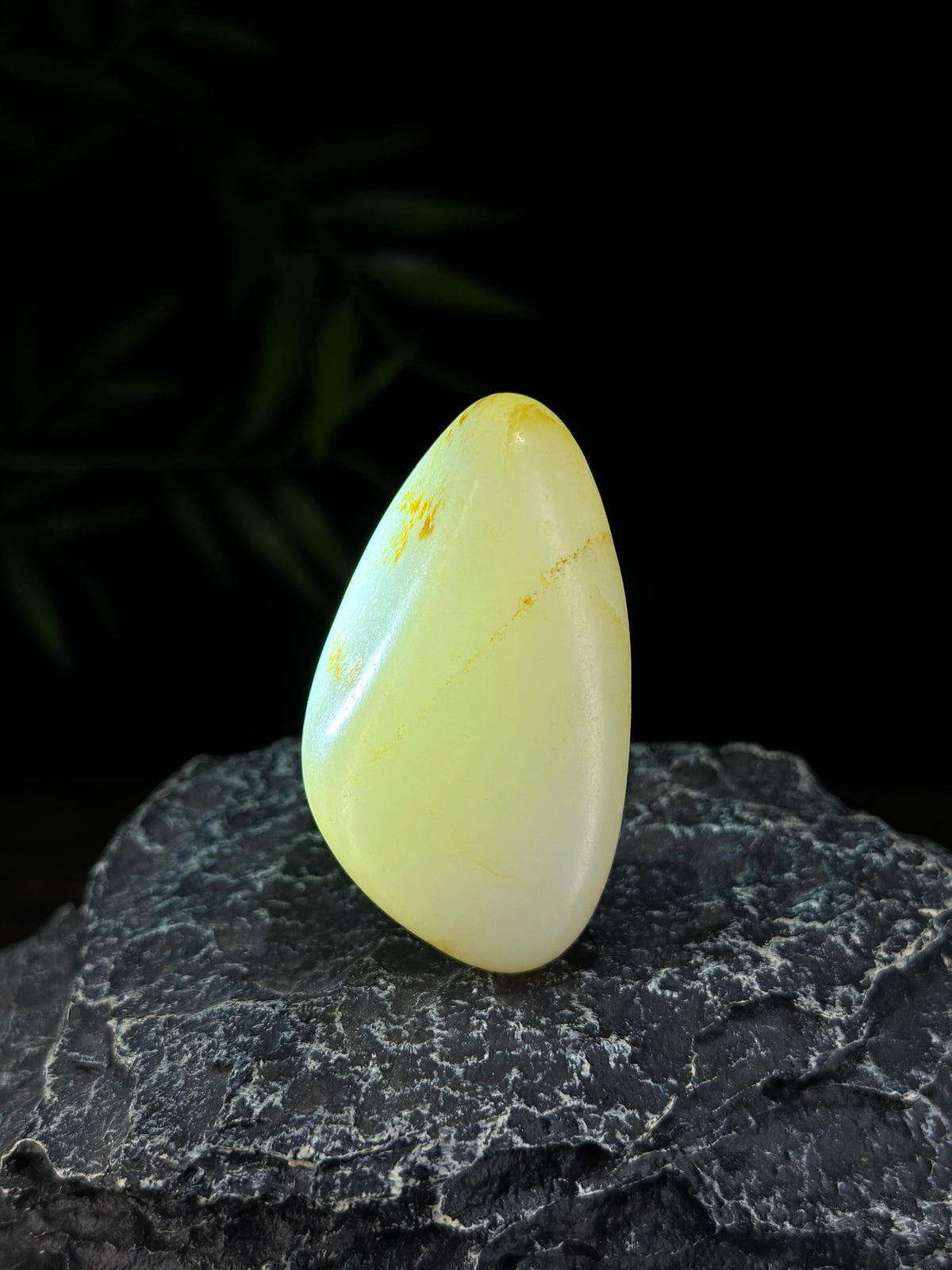 新疆和田玉珍品白玉洒红皮籽料手把件（yc723166）