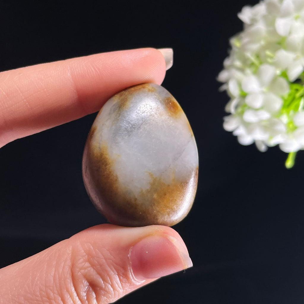 和田玉青白玉带青花“暮山凝紫”黑皮秋梨皮籽料（yc408824）