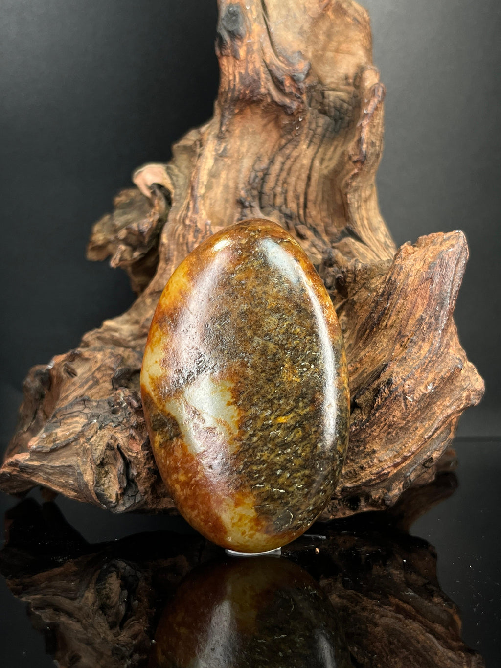 新疆和田玉聚黑红沁籽料原石（yc241882）