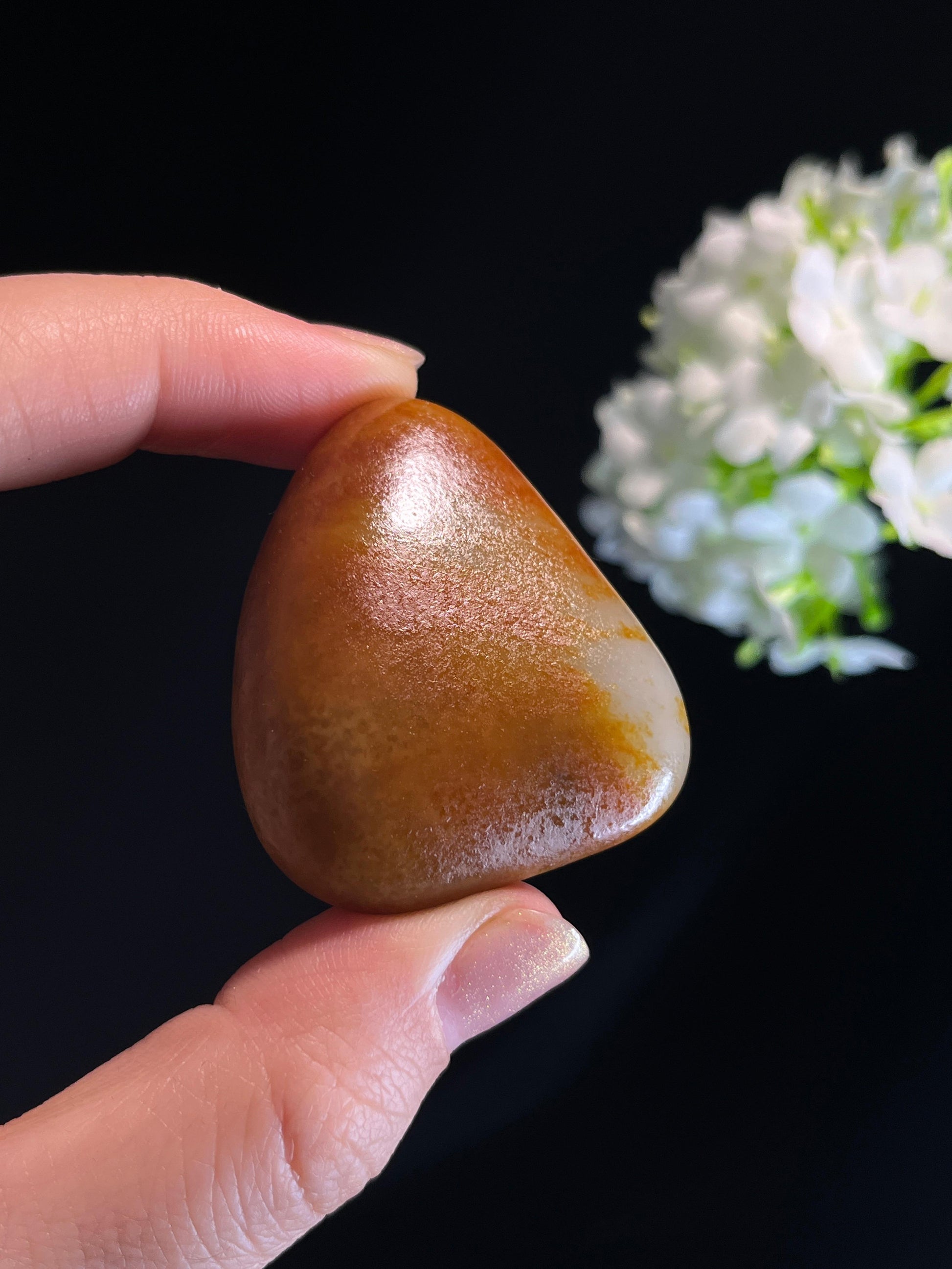 新疆天然和田玉红沁皮籽料原石（yc274675）