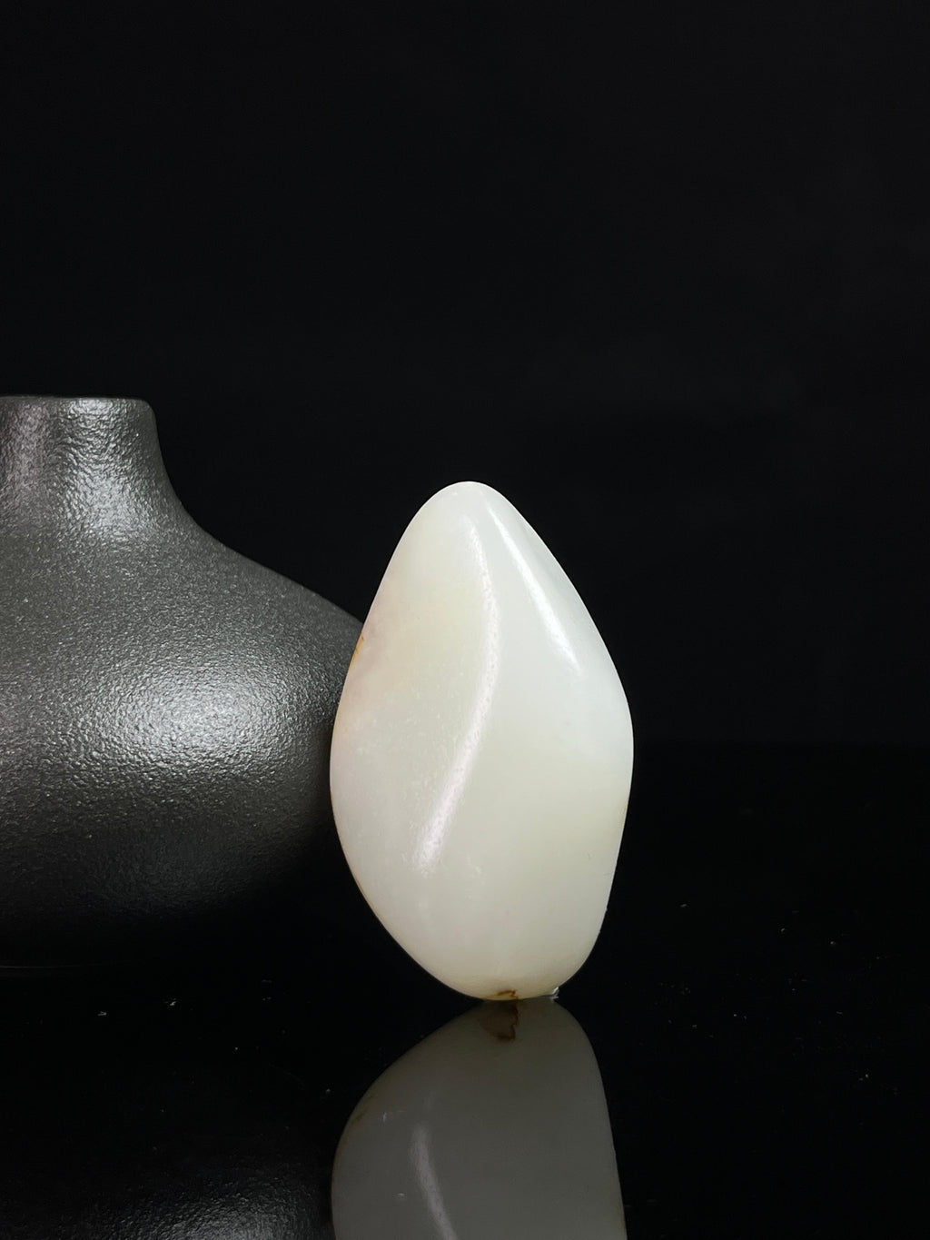 新疆和田白玉洒金意境籽料原石挂件（yc231669）