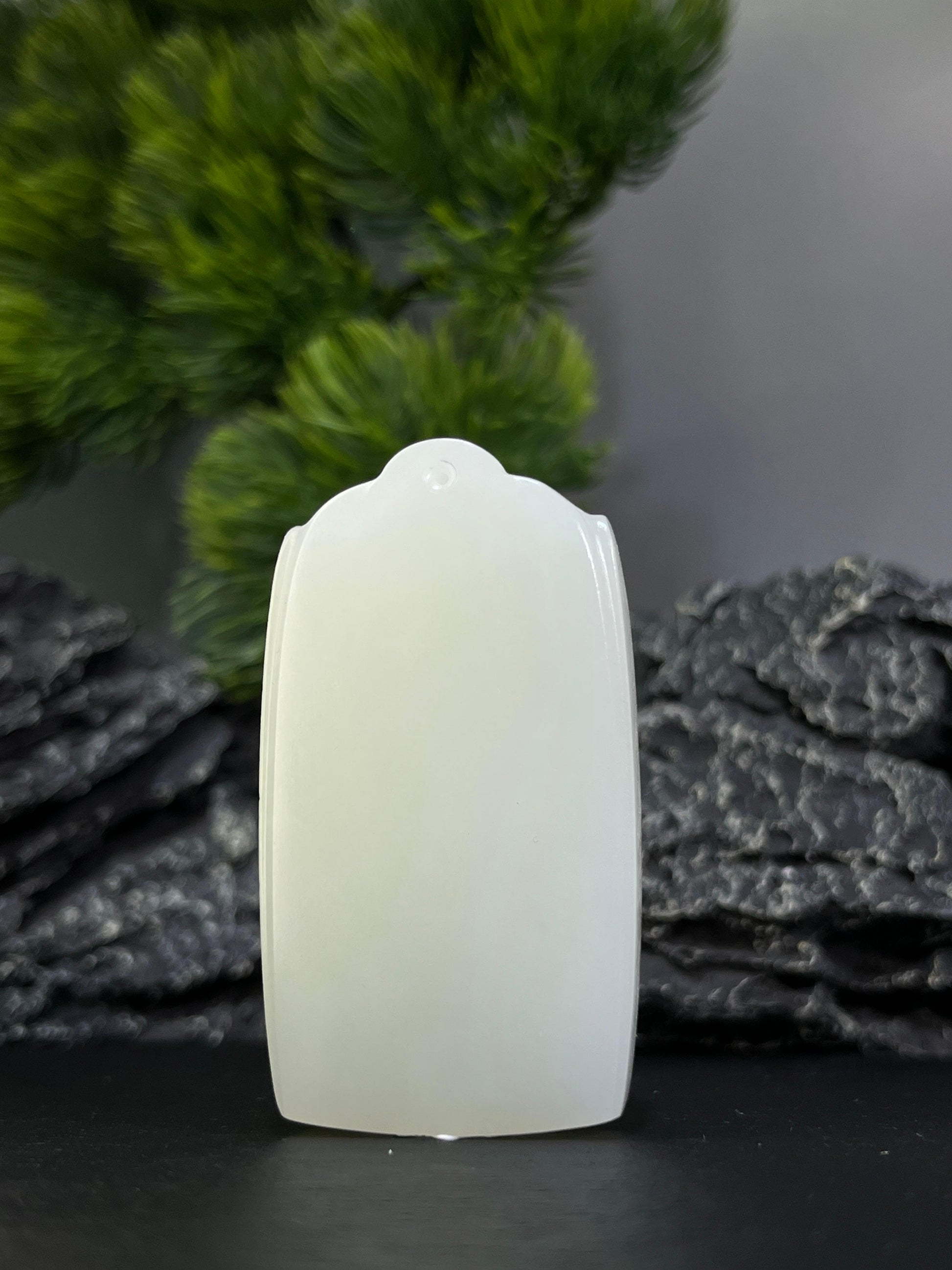 和田玉山料青白玉无事牌（yc228787）