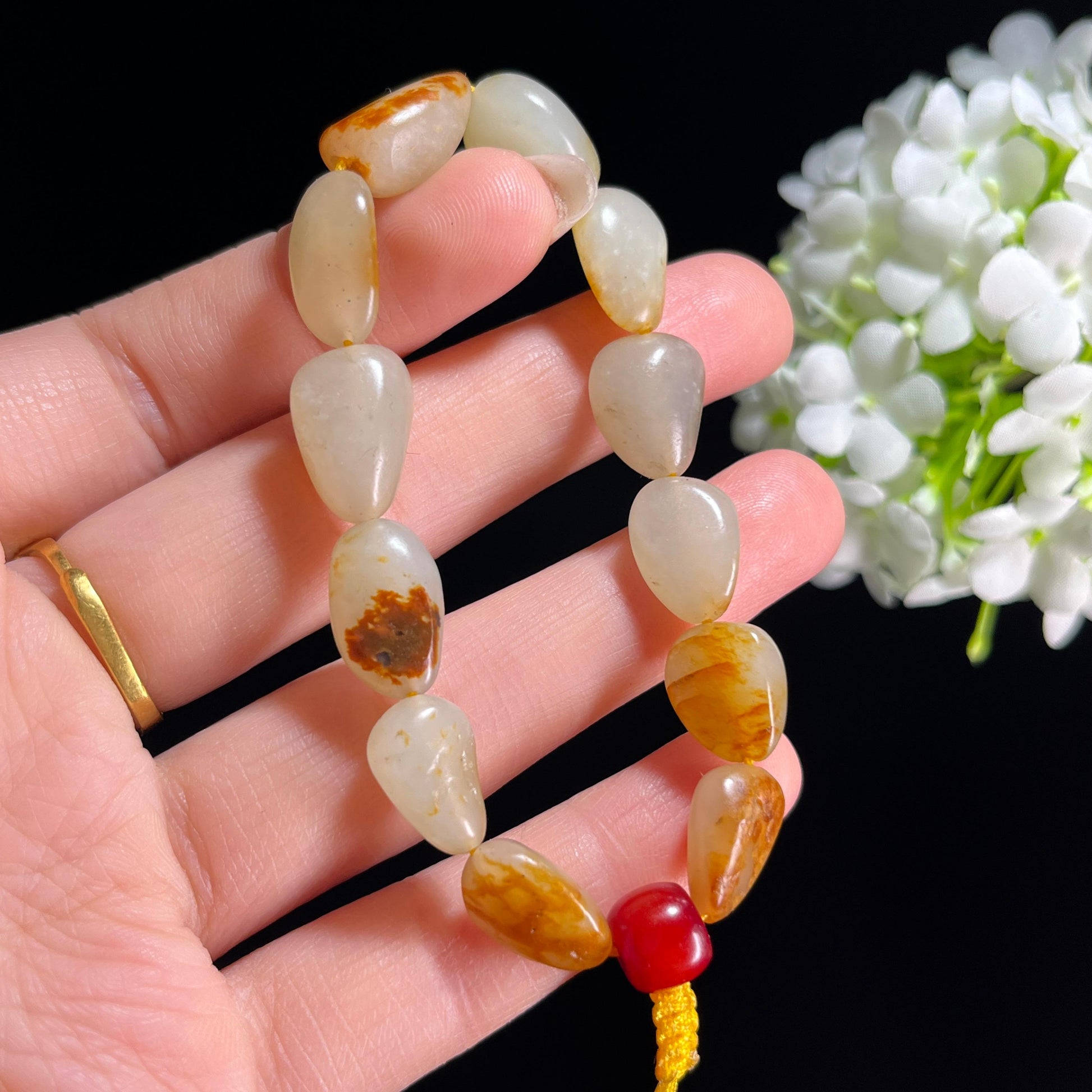 和田玉白玉洒金皮枣红皮籽料原籽手串（yc332566）