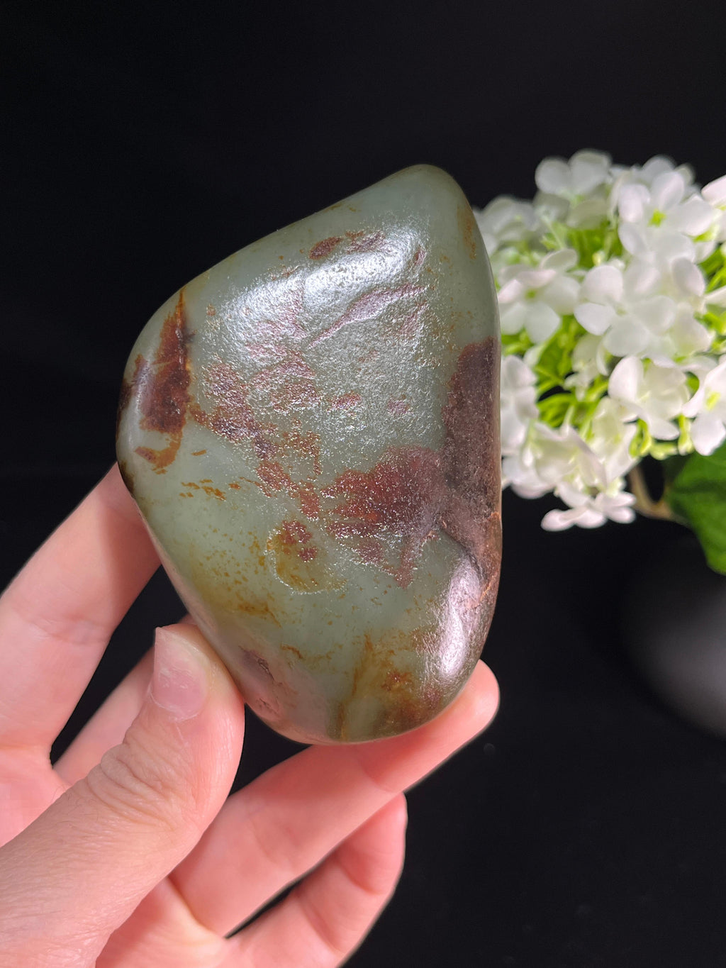 新疆和田玉青玉带红皮籽料原石（yc250961）