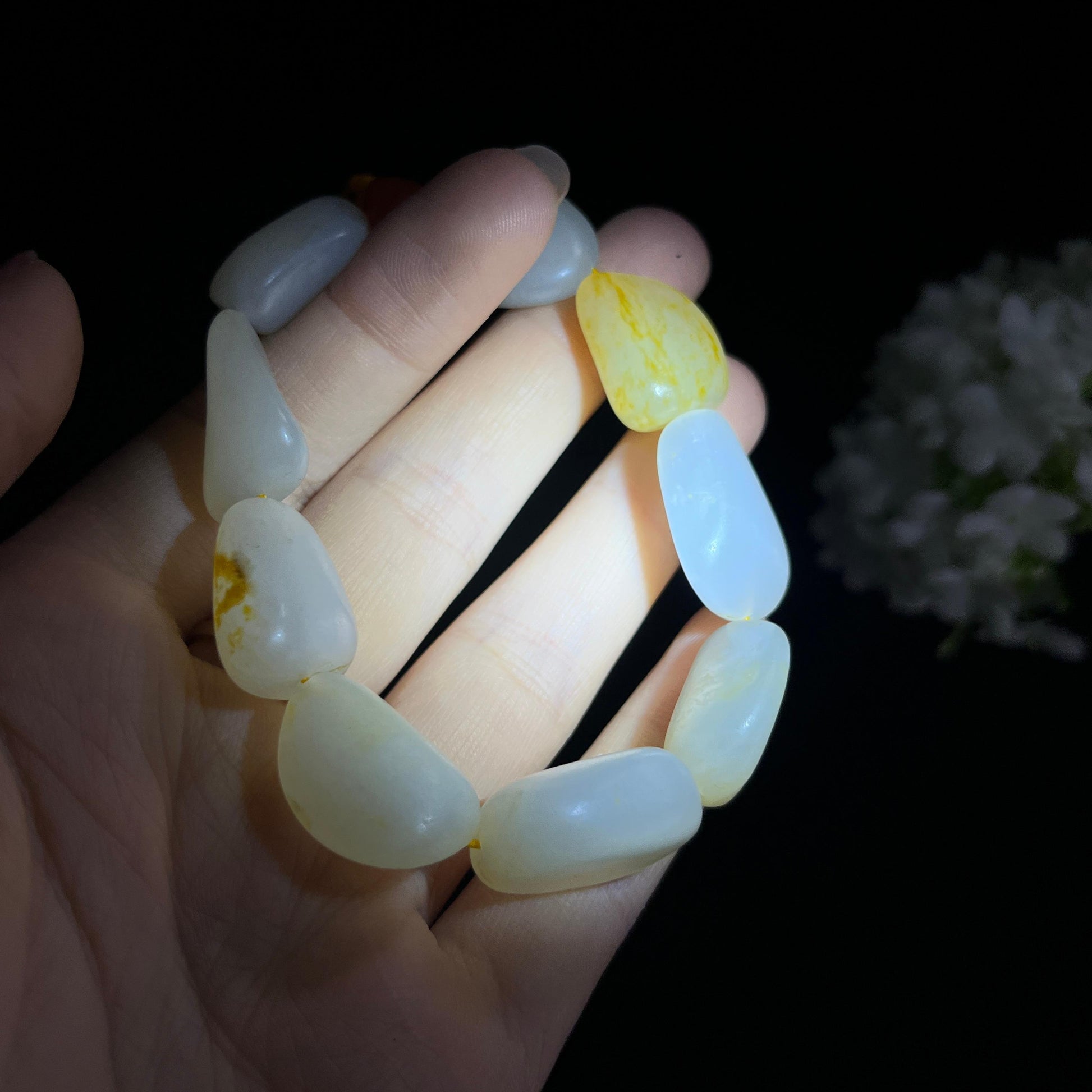 和田玉白玉洒金皮“聚福纳财”籽料原石手串（yc282627）