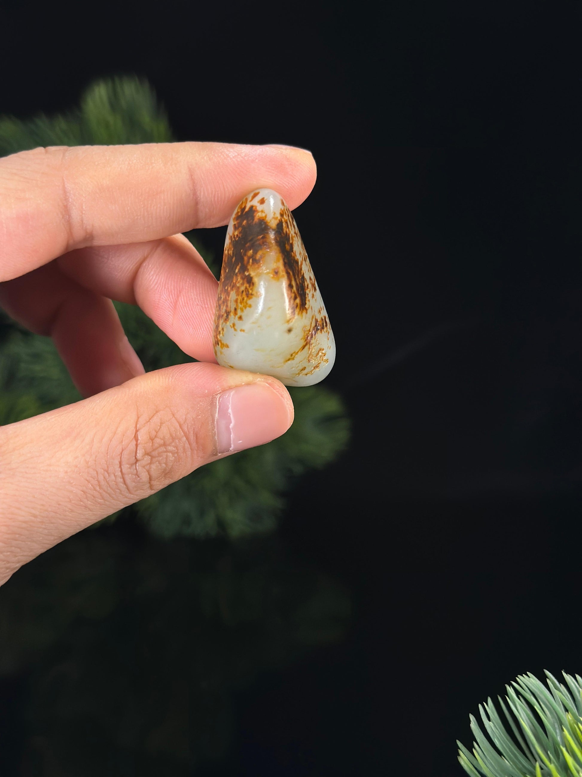 新疆和田玉白玉黑红皮精品挂件籽（yc472264）