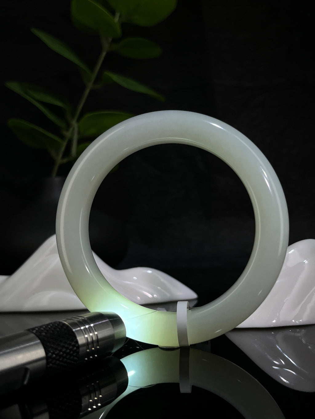 和田玉高青白手镯（54卡）（yc231974）