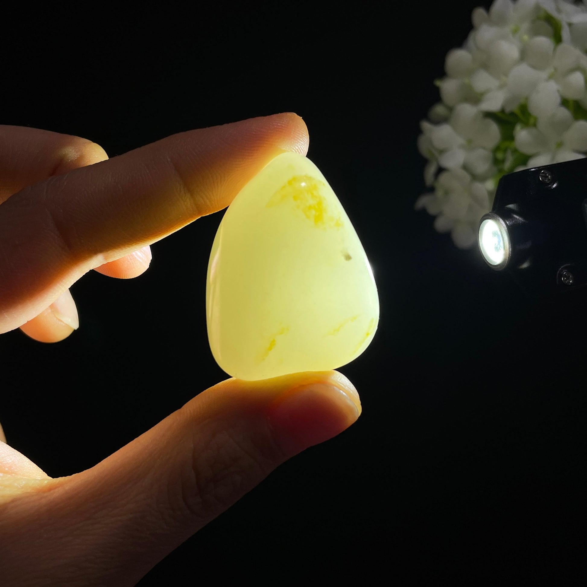 和田玉白玉“雪落金芒”洒金皮籽料（yc315432）