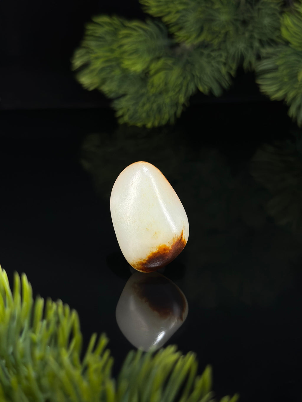 新疆天然和田玉黑红皮特色籽料（yc538100）