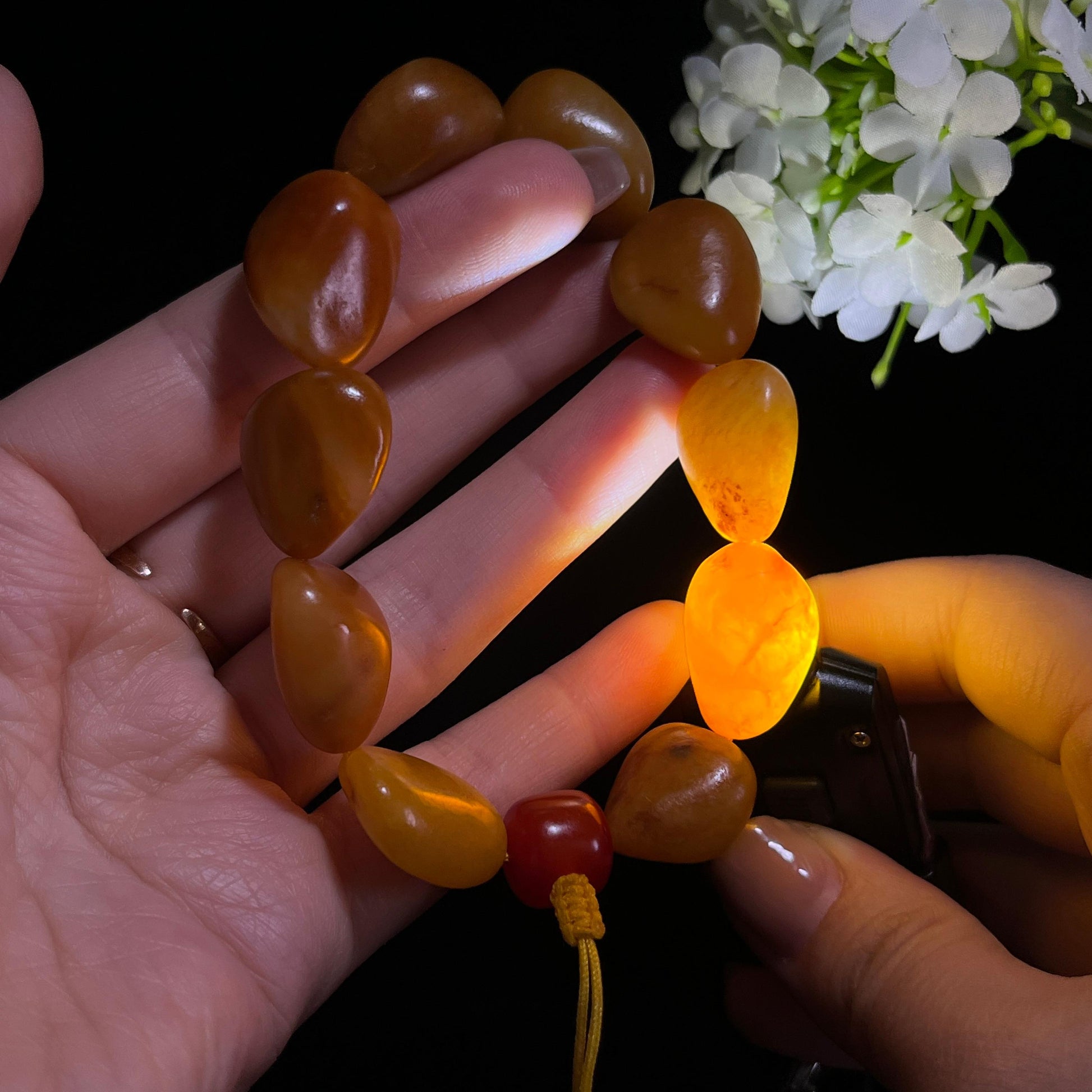 和田玉红沁精品原籽手串（yc381707）