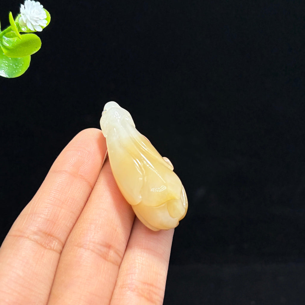 新疆糖白玉玉兰花挂件（yc773841）