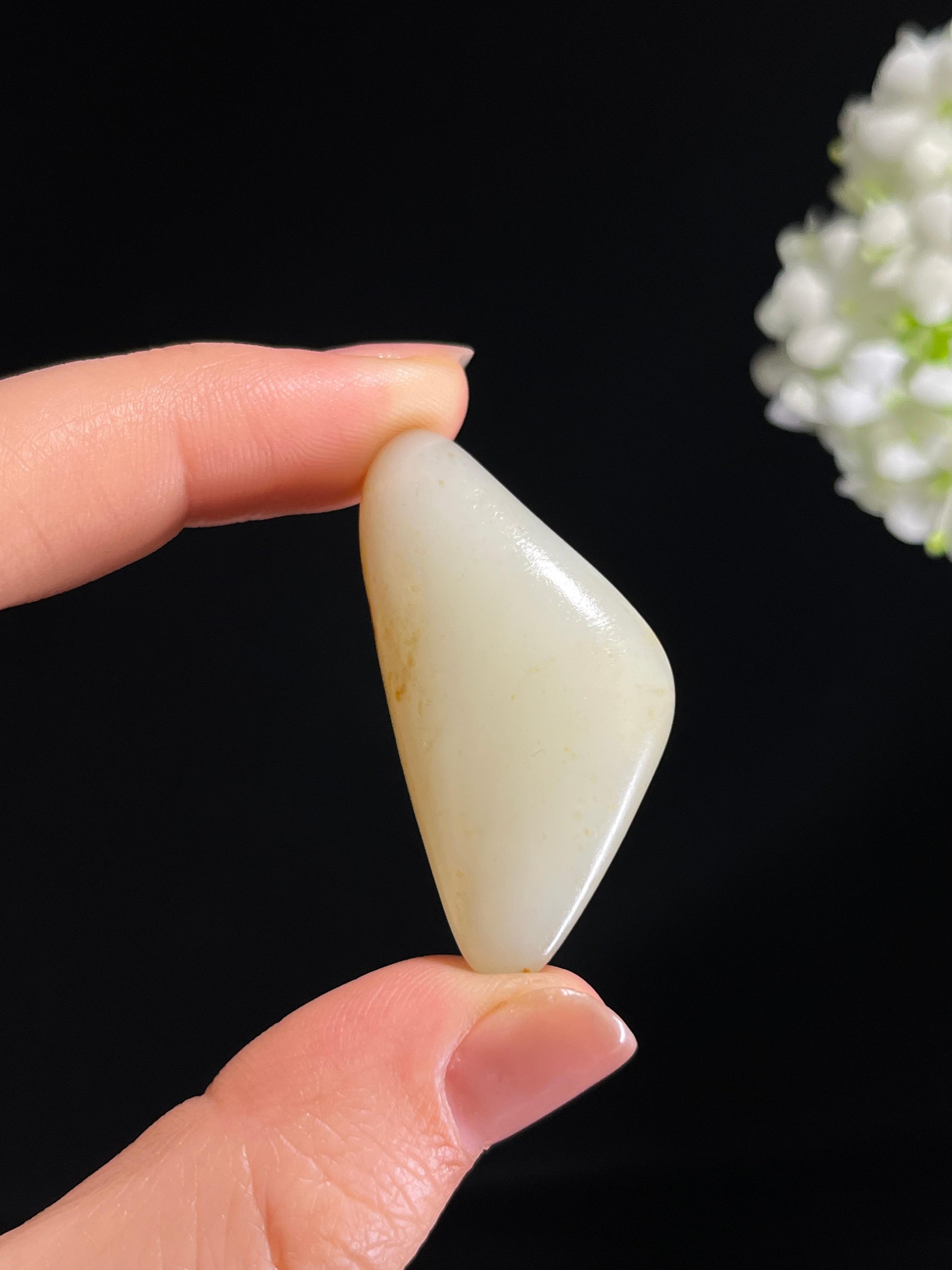 2025.11.29，和田玉白玉洒金皮“金砂卧玉”籽料原石挂件（yc278710）