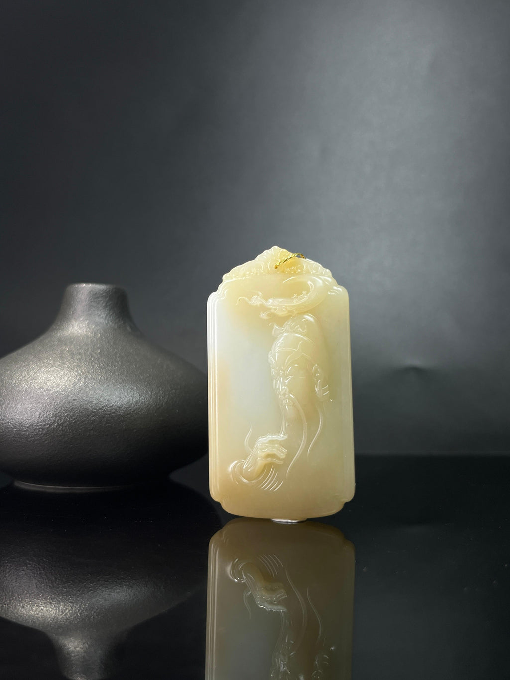 和田玉且末糖白“玉韵关公牌”（yc242893）